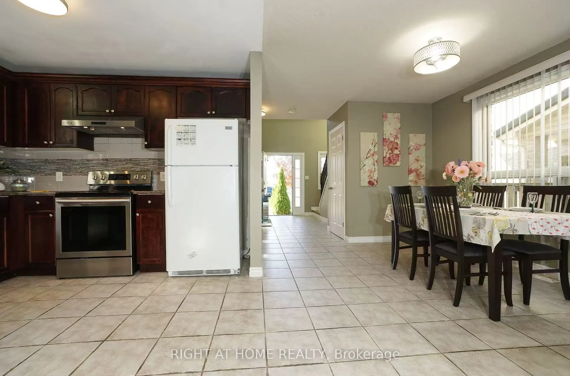 1422 Mickleborough Drive