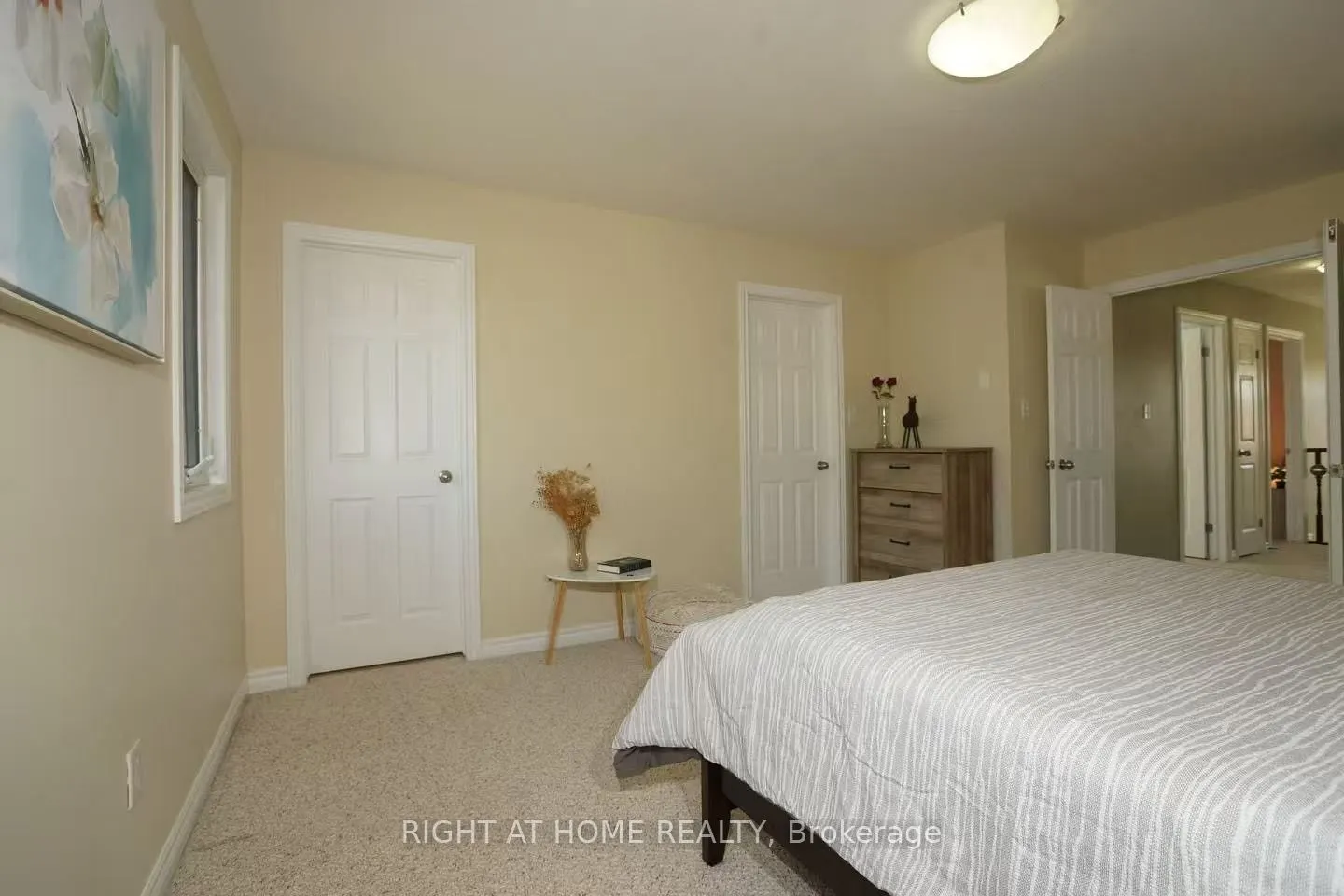 1422 Mickleborough Drive
