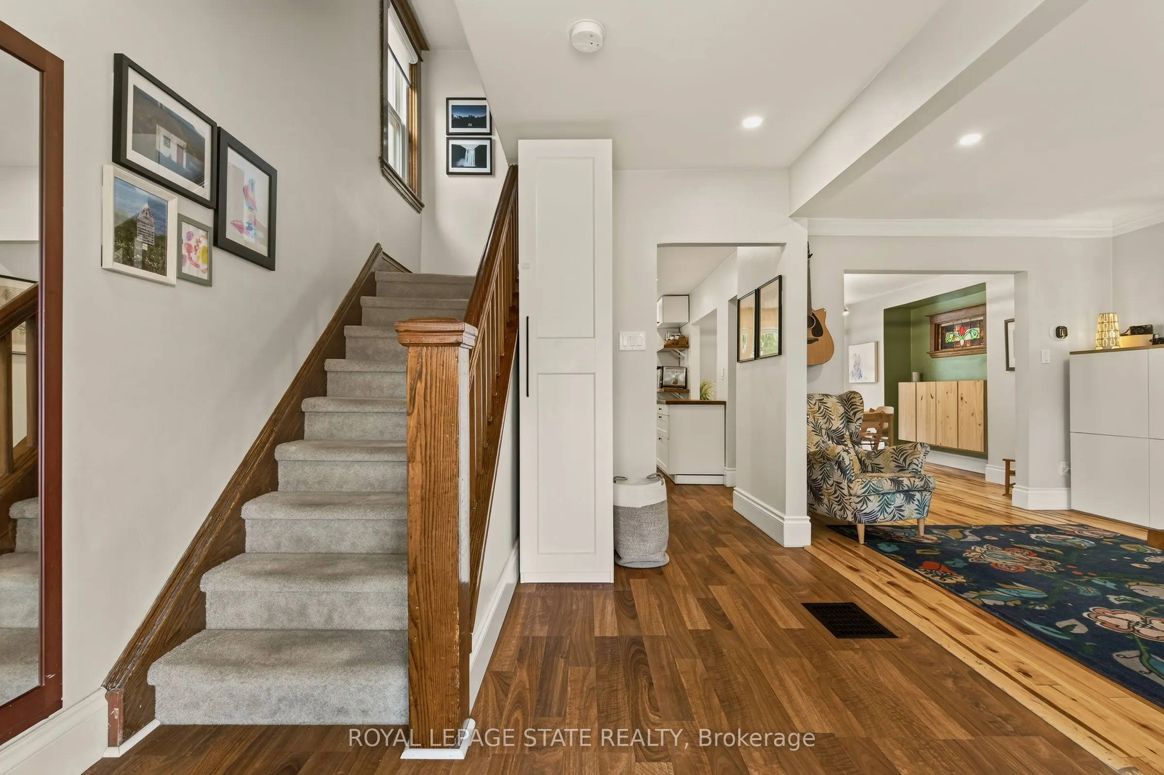 72 Garside Avenue N