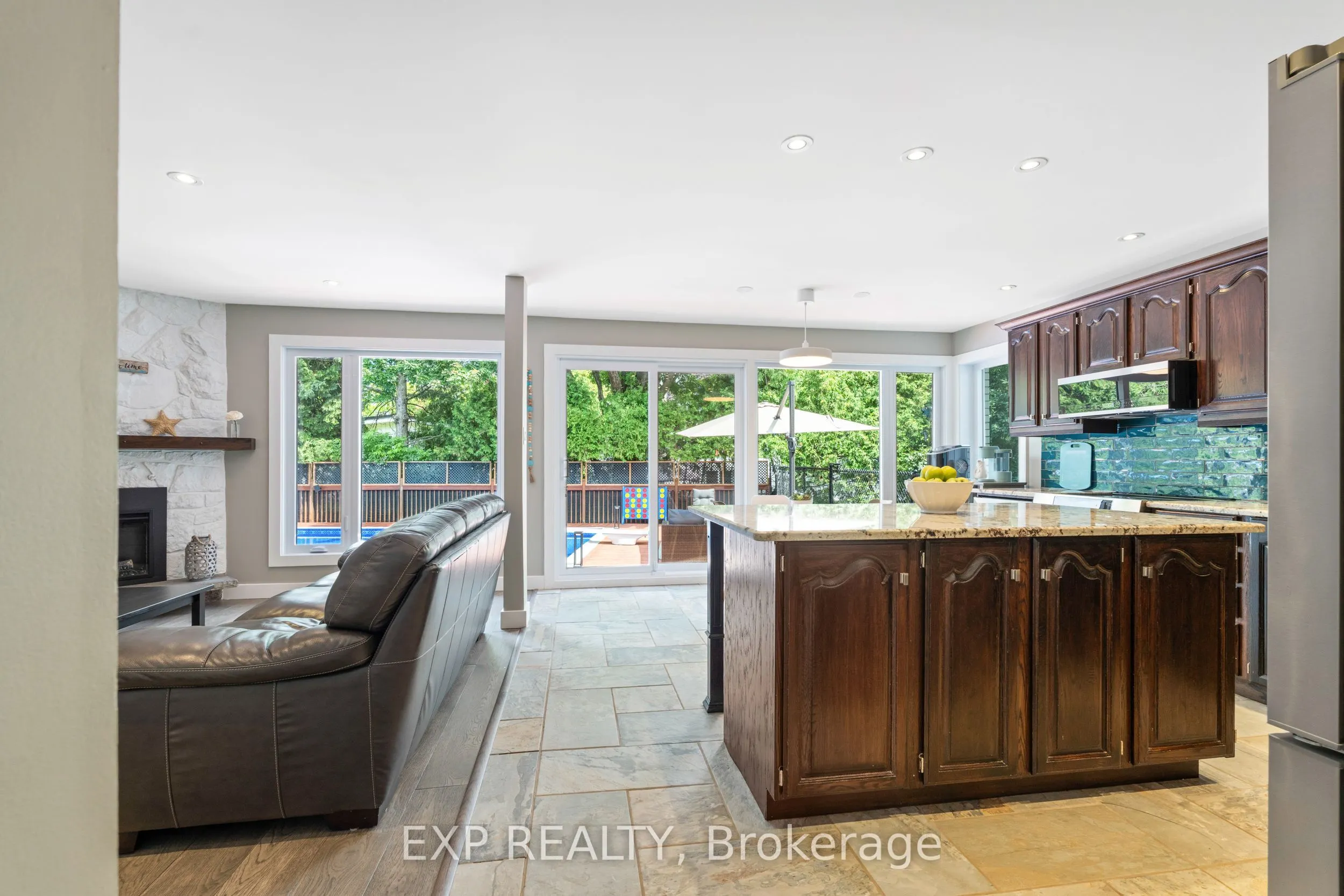 11 Roberta Crescent