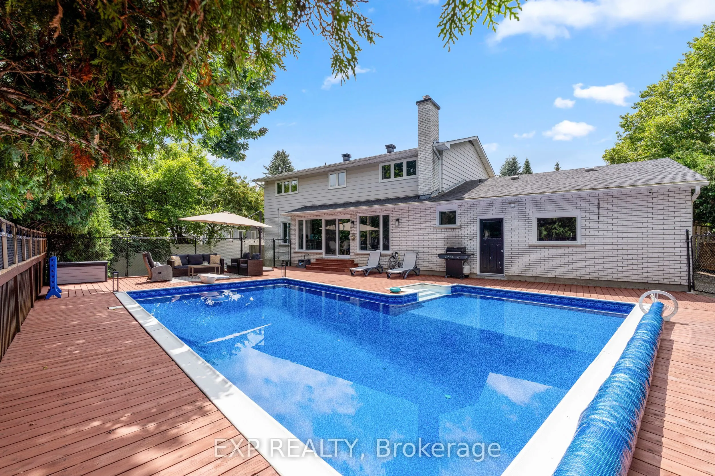 11 Roberta Crescent