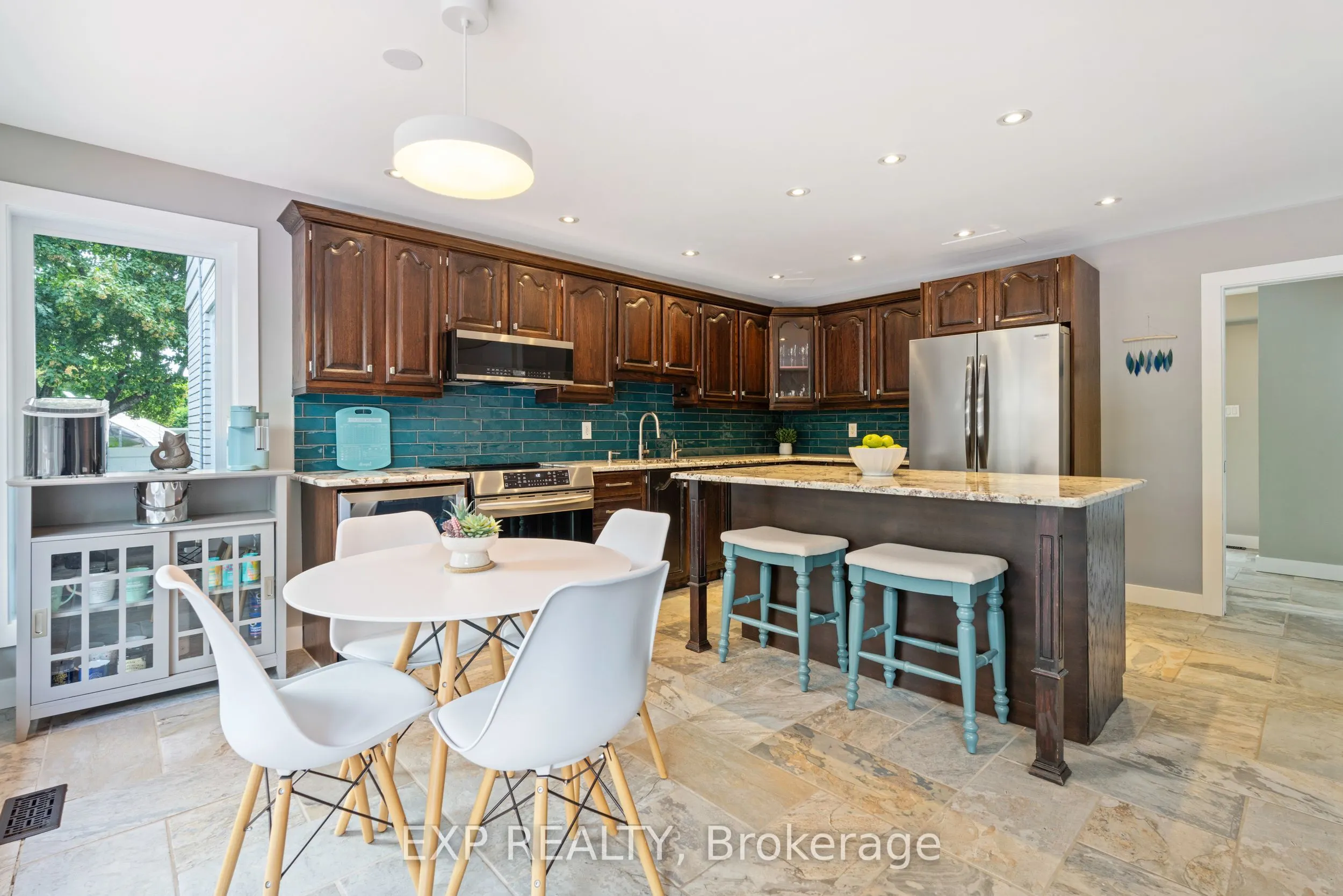11 Roberta Crescent