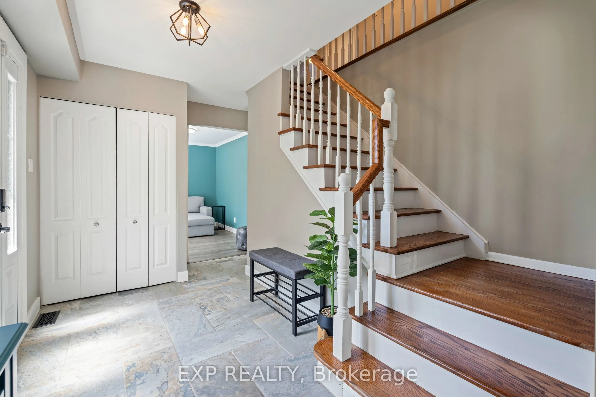 11 Roberta Crescent