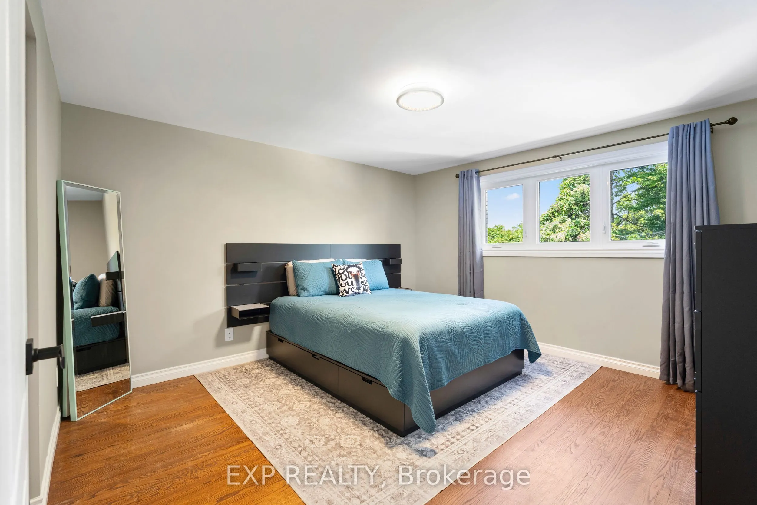 11 Roberta Crescent