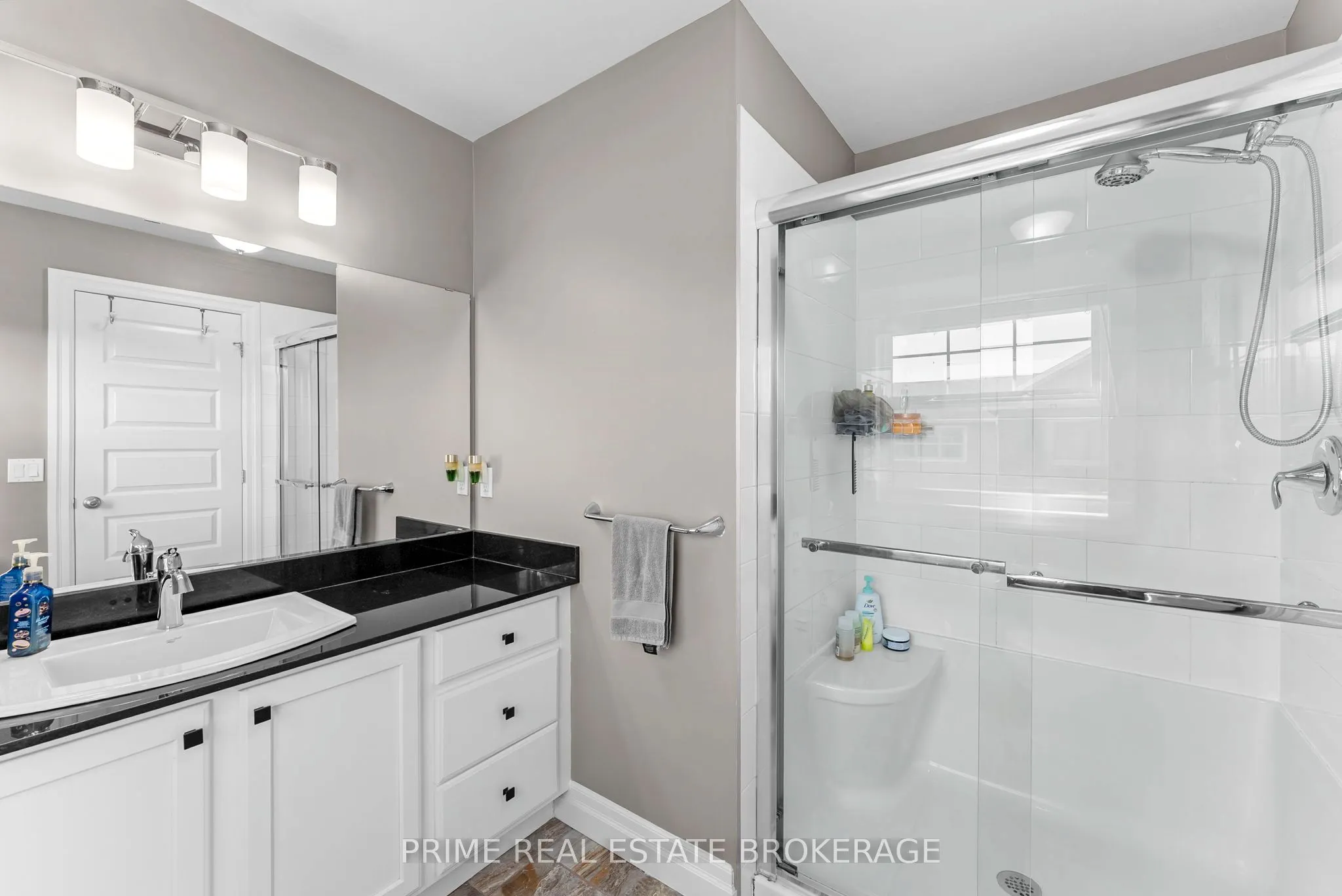 1850 Beaverbrook Avenue #4