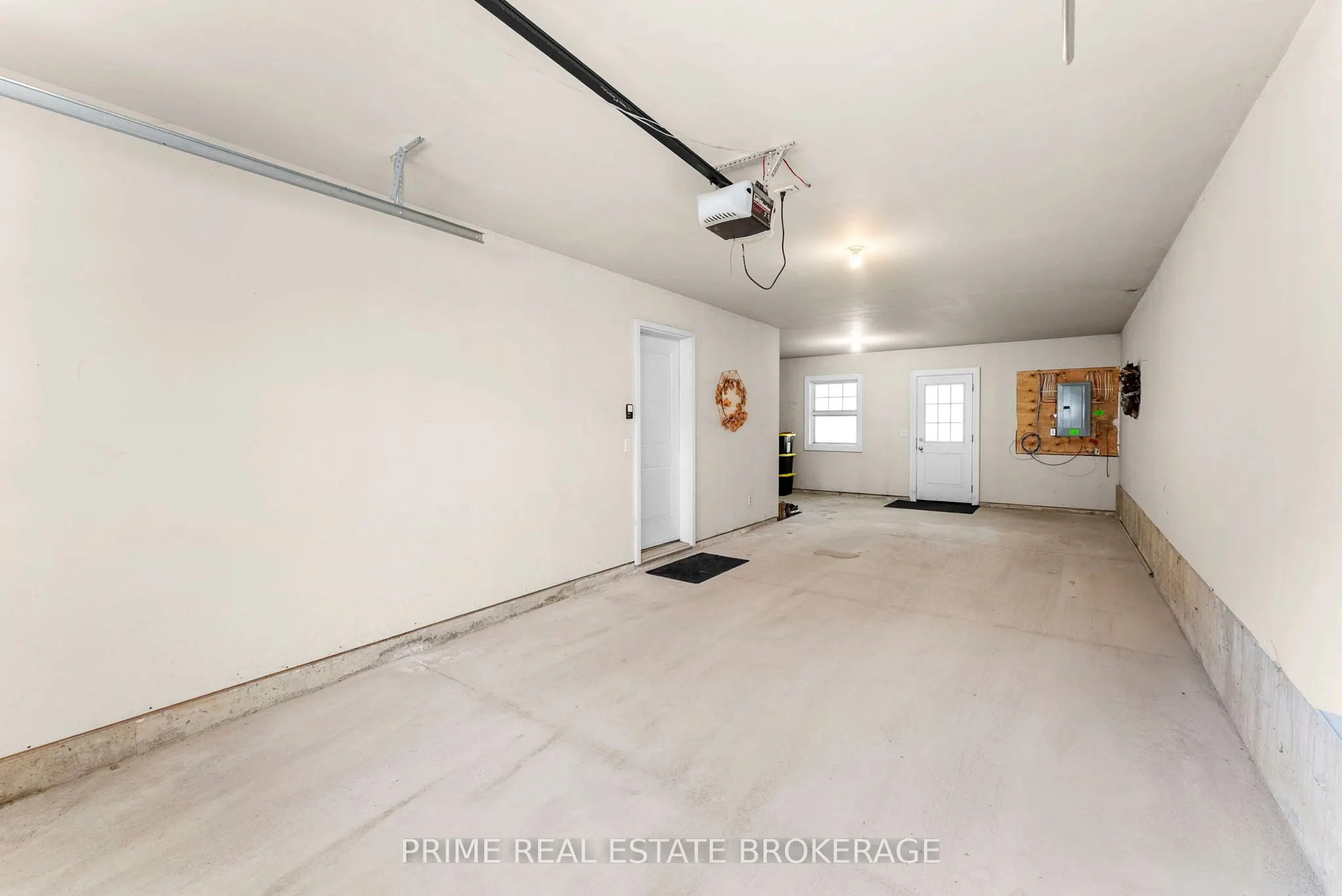1850 Beaverbrook Avenue #4
