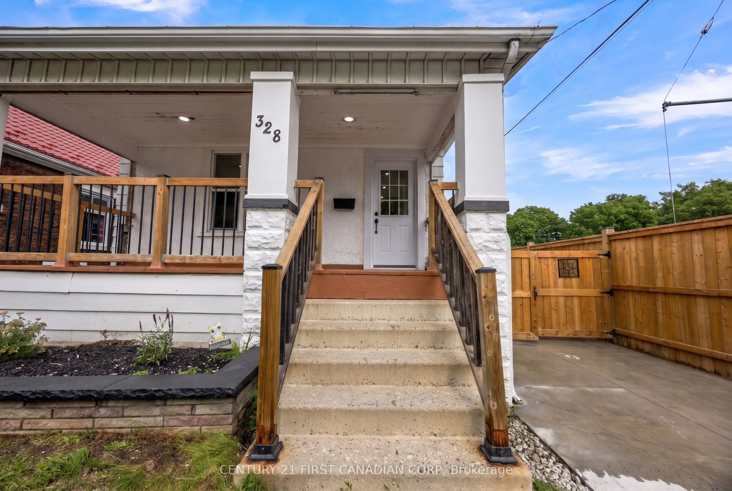 328 Oakland Avenue