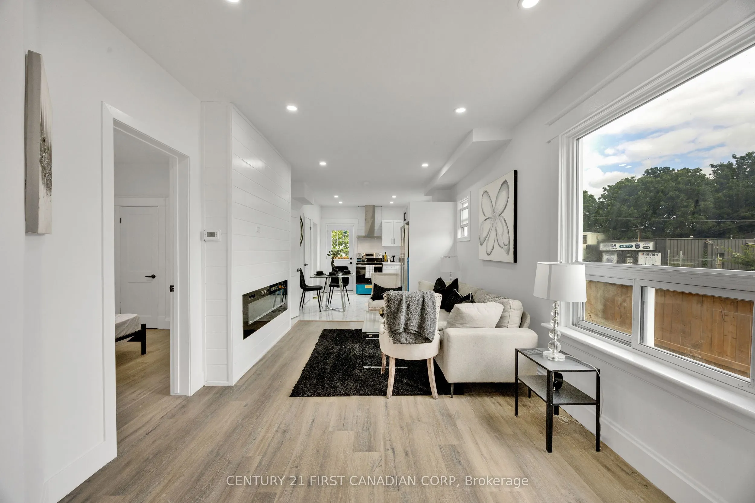 328 Oakland Avenue