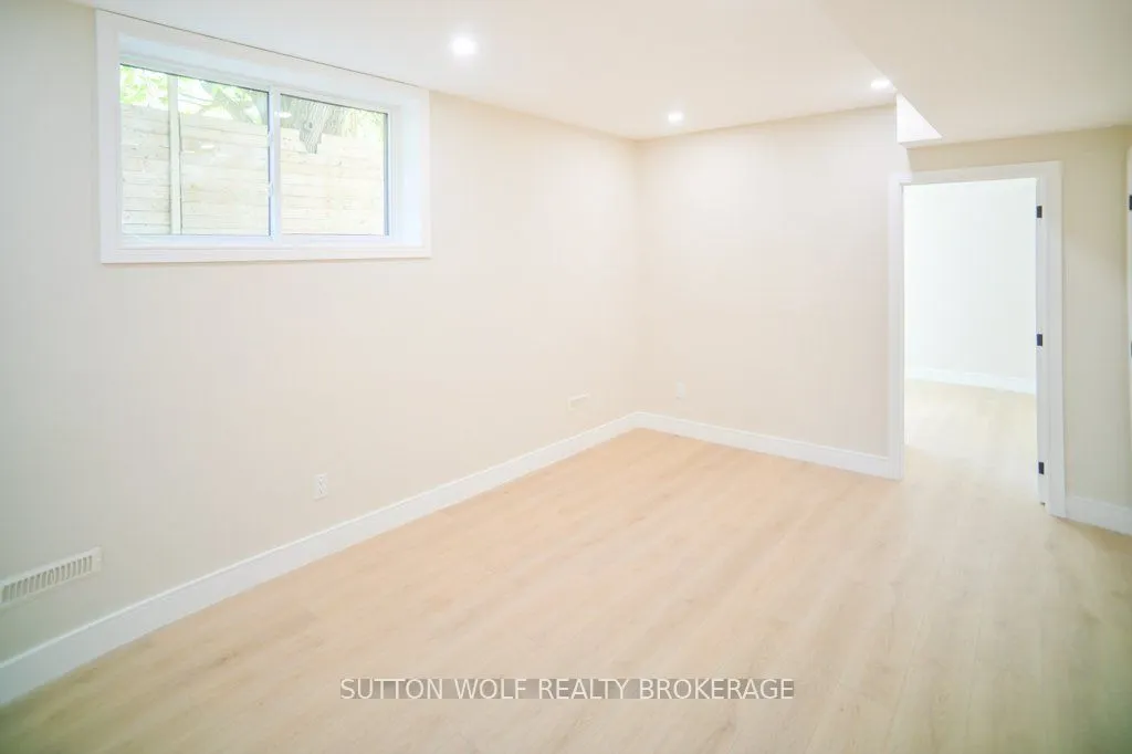 858 William Street