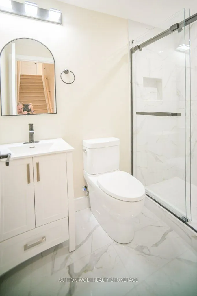 858 William Street