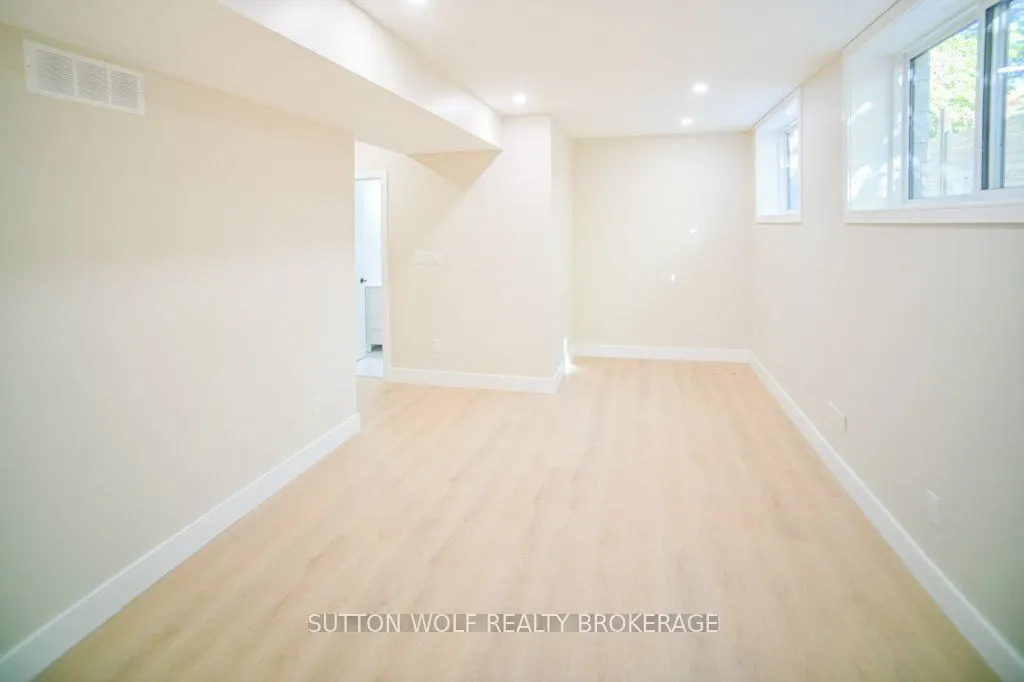 858 William Street