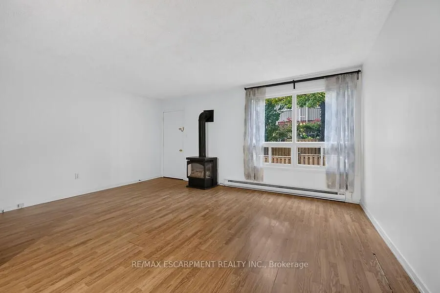 63 FONTHILL Road #3