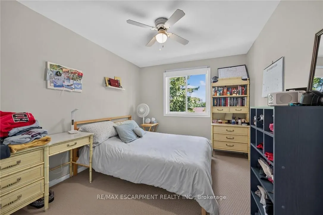 8105 Leeming Road