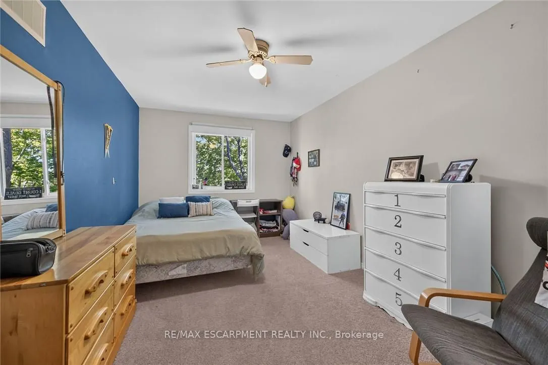 8105 Leeming Road