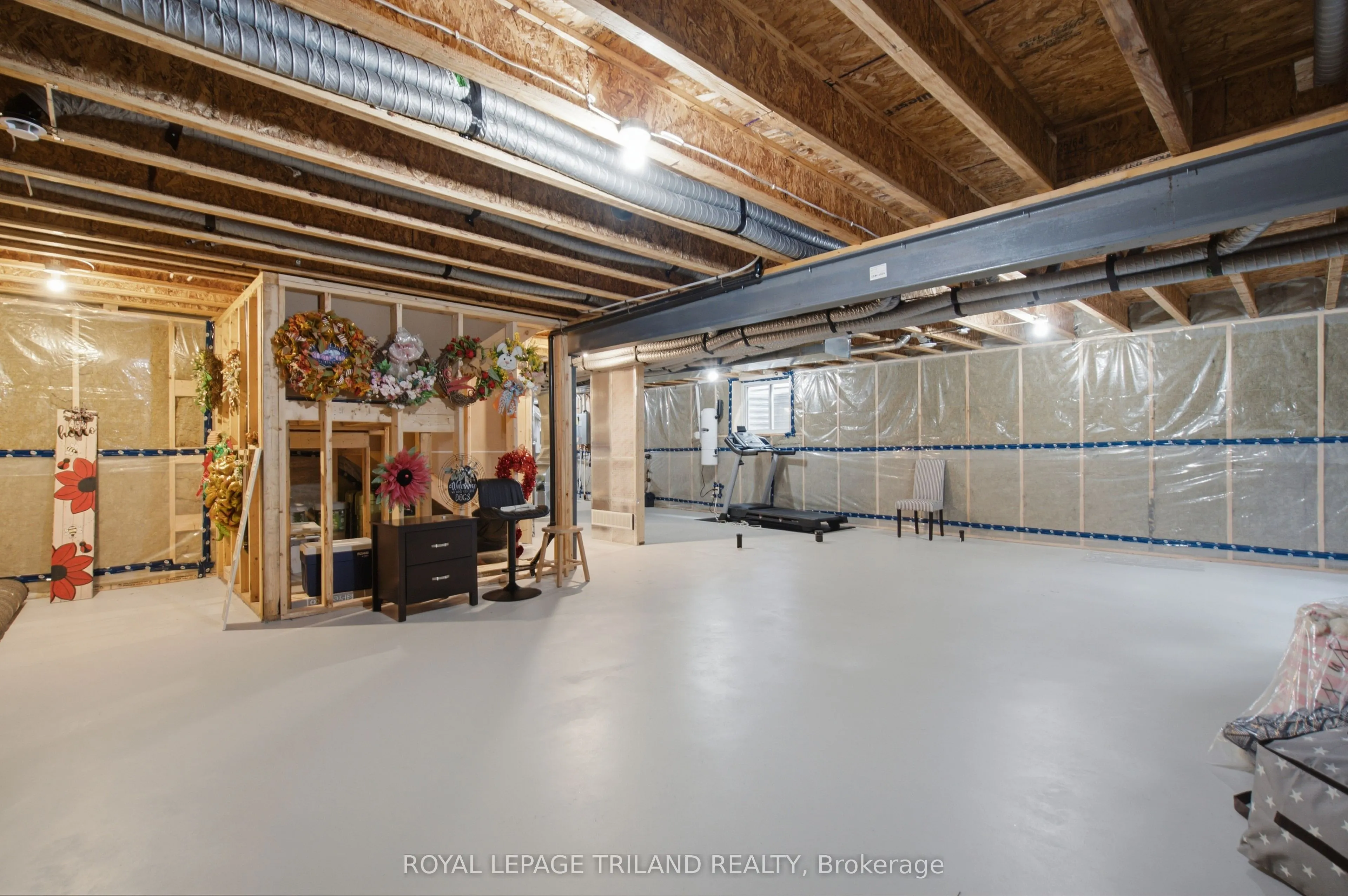 58 SILVERLEAF Path