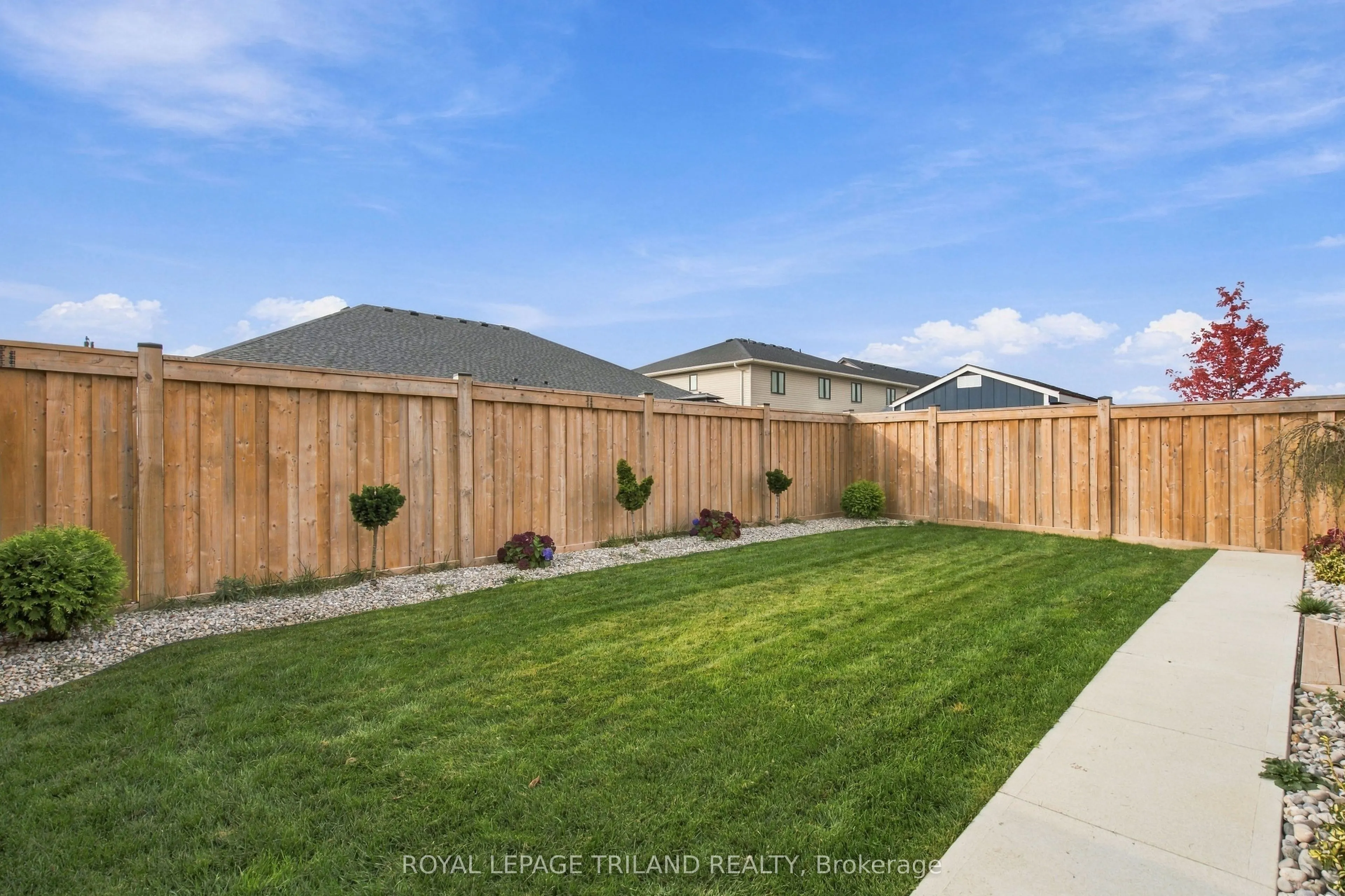 58 SILVERLEAF Path