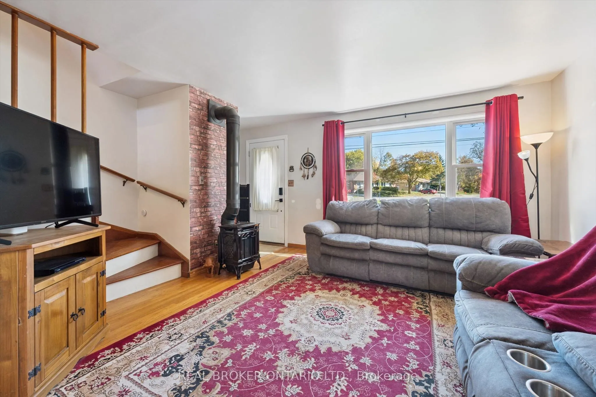 100 Waverley Drive