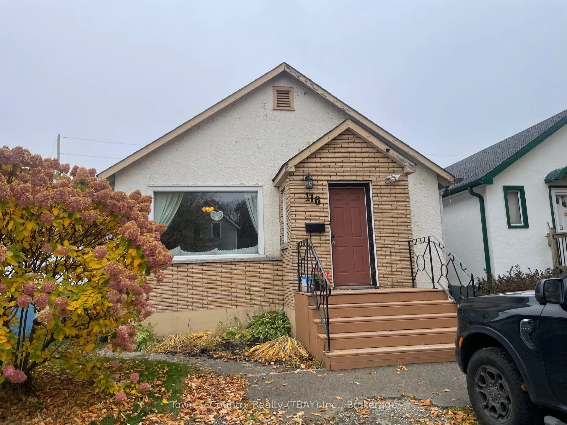 116 Harold Street S