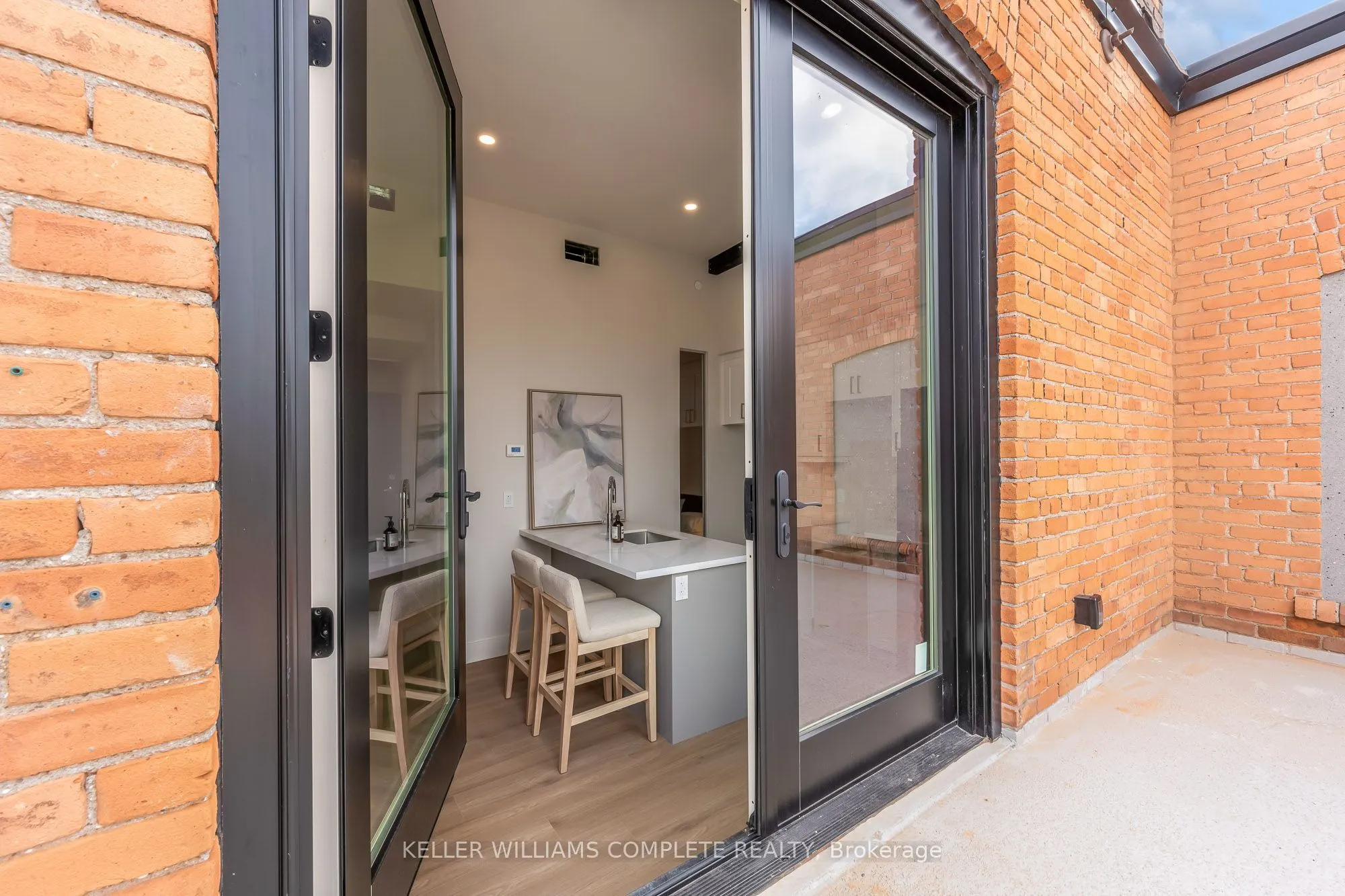 56 York Boulevard #211