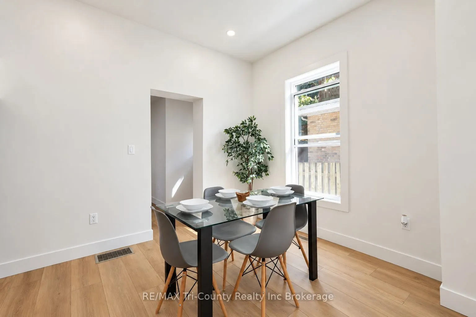 16 Redan Street