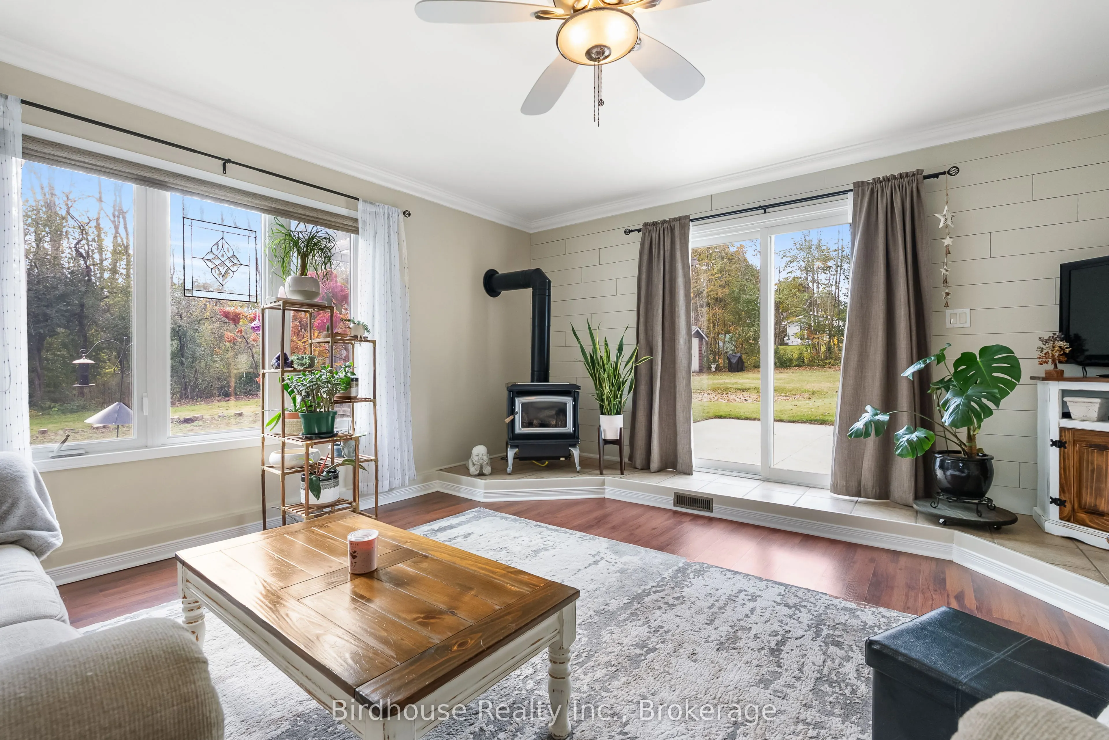 205 Lakeshore Drive