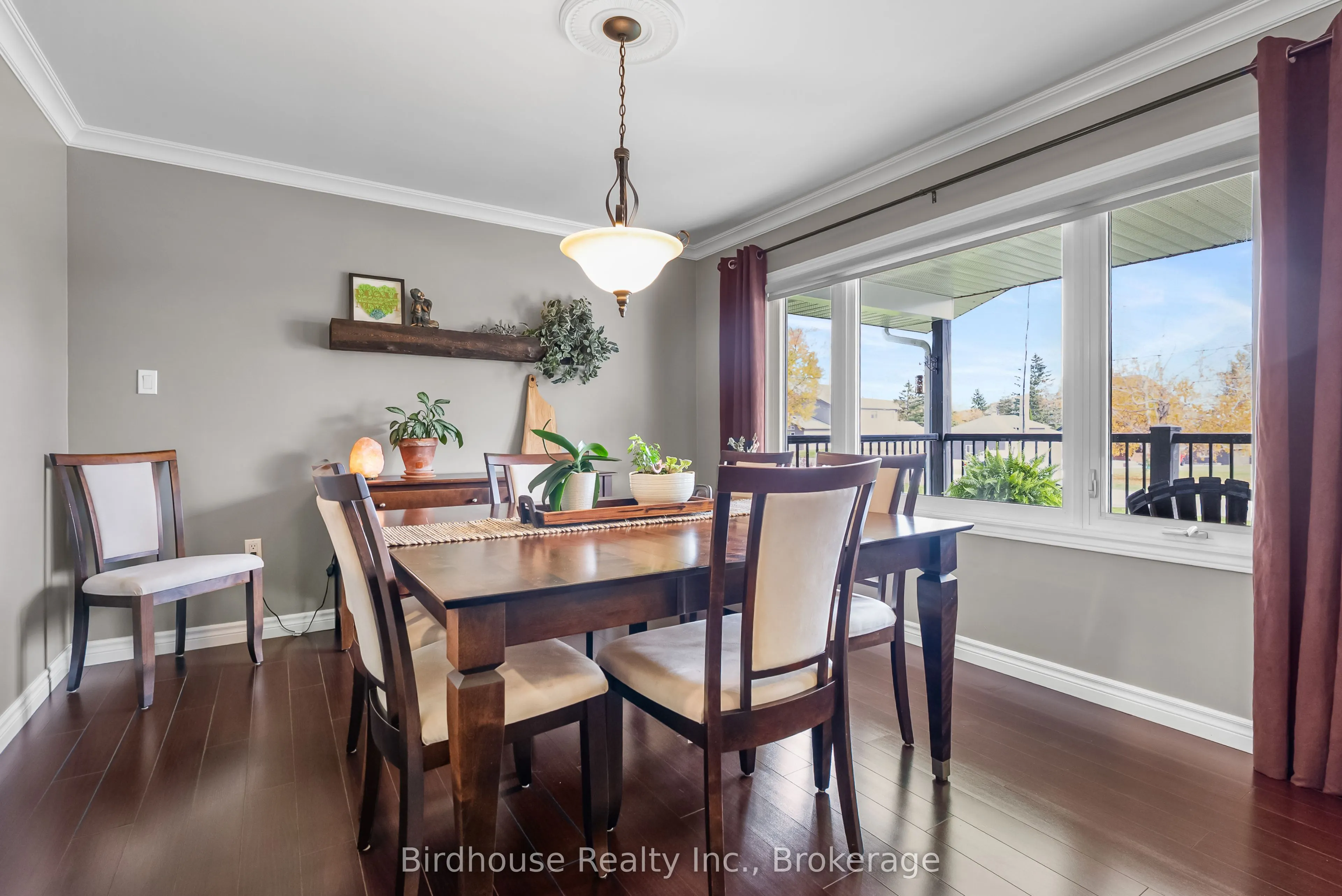 205 Lakeshore Drive