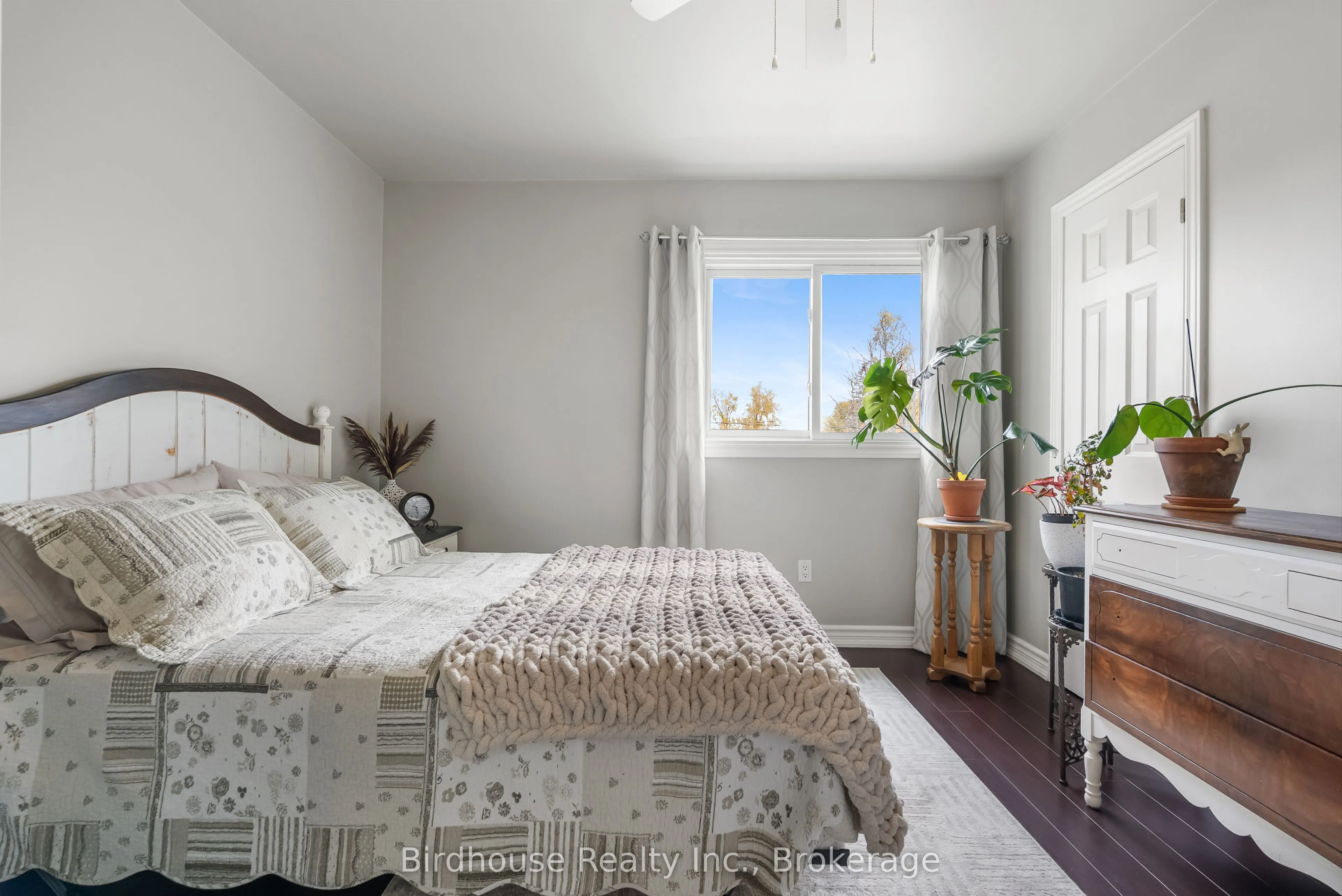 205 Lakeshore Drive