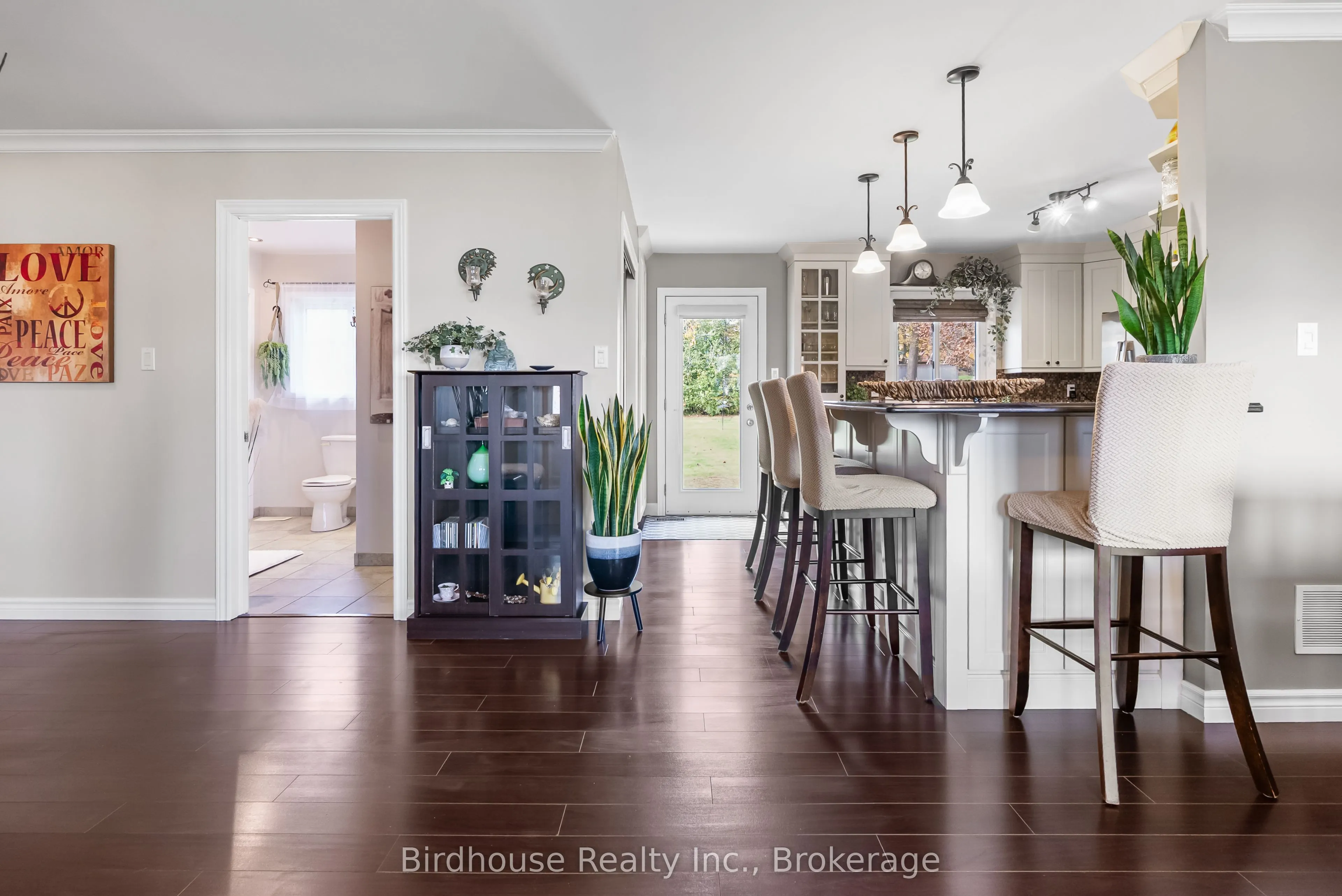 205 Lakeshore Drive