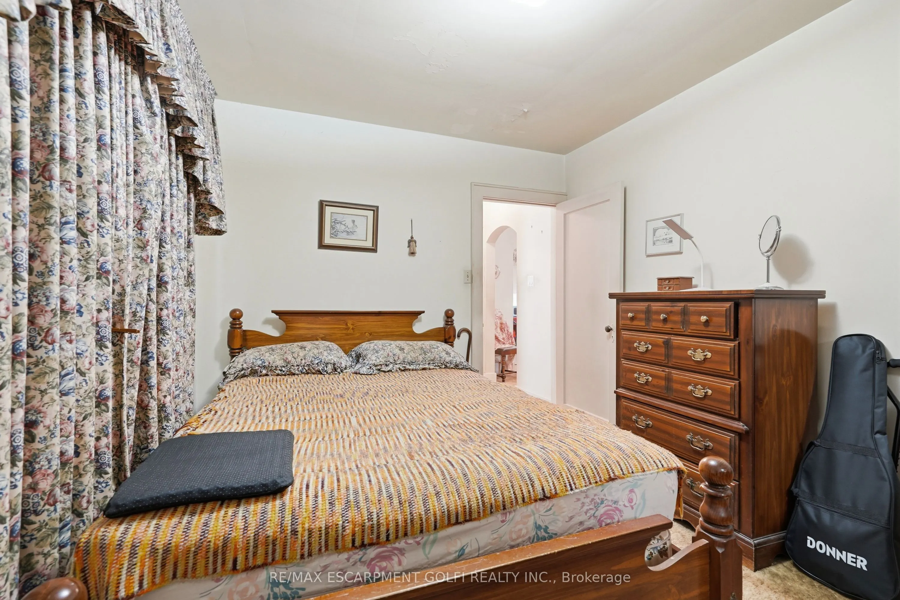 34 Pinecrest Avenue
