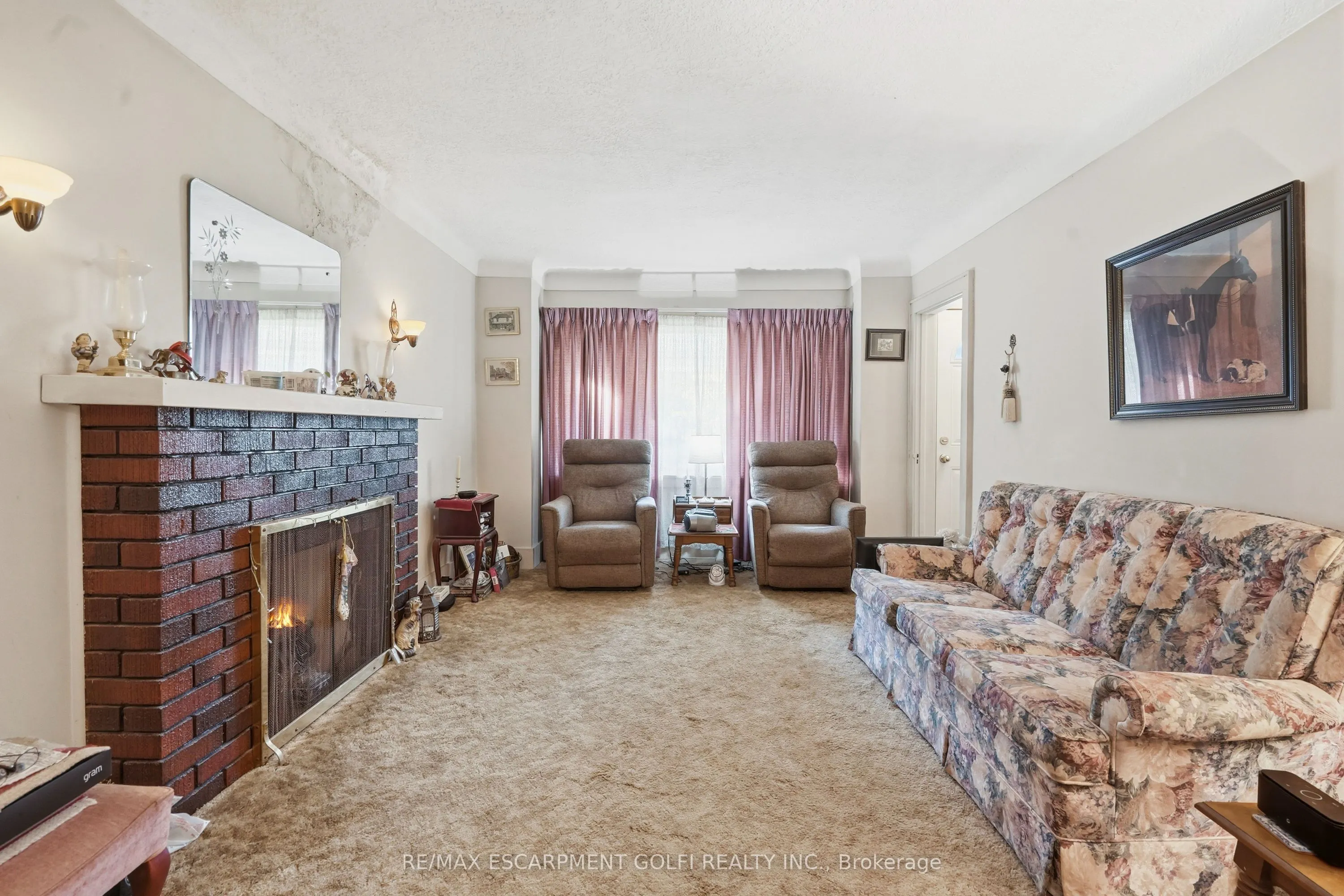 34 Pinecrest Avenue