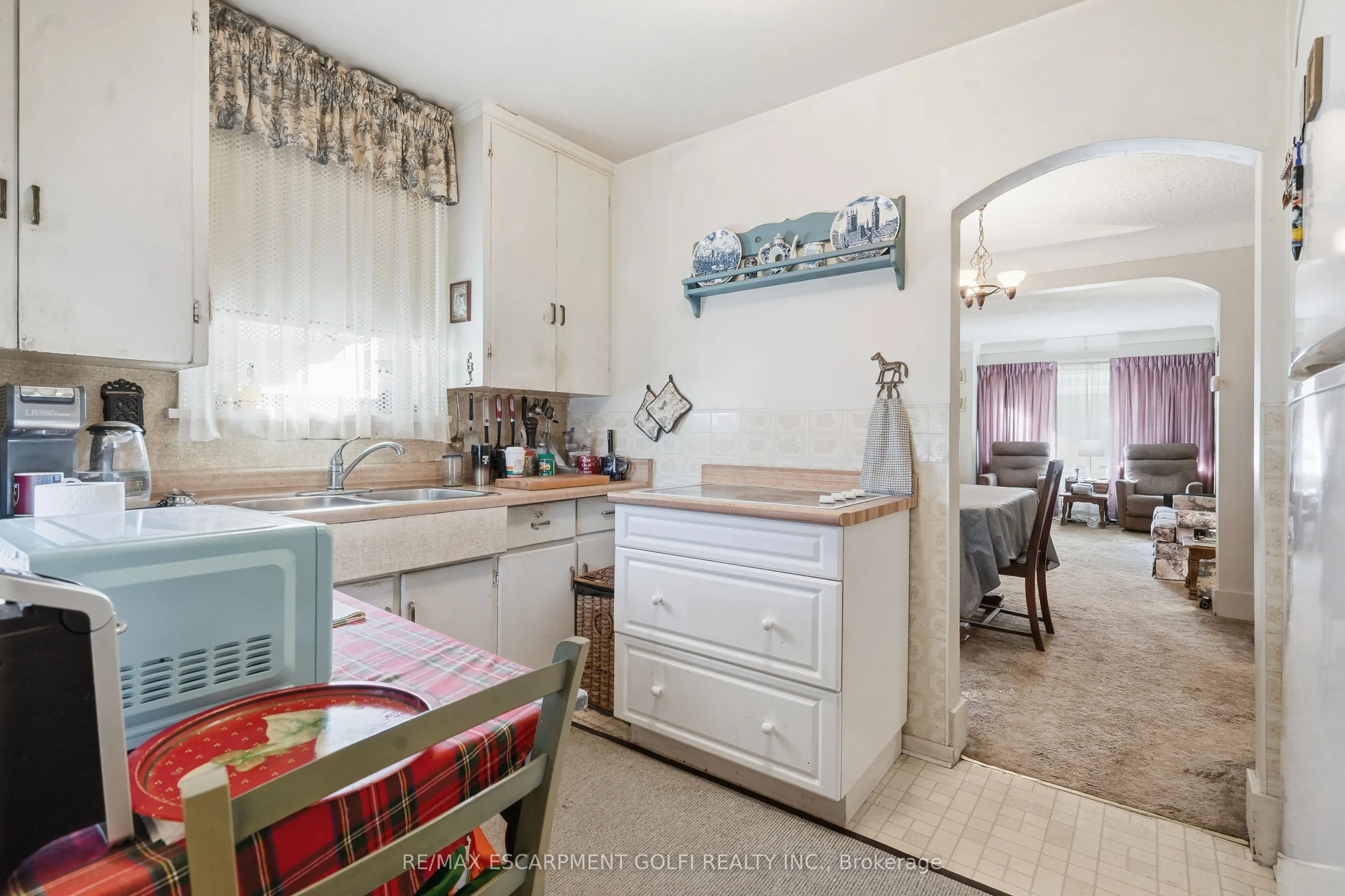 34 Pinecrest Avenue