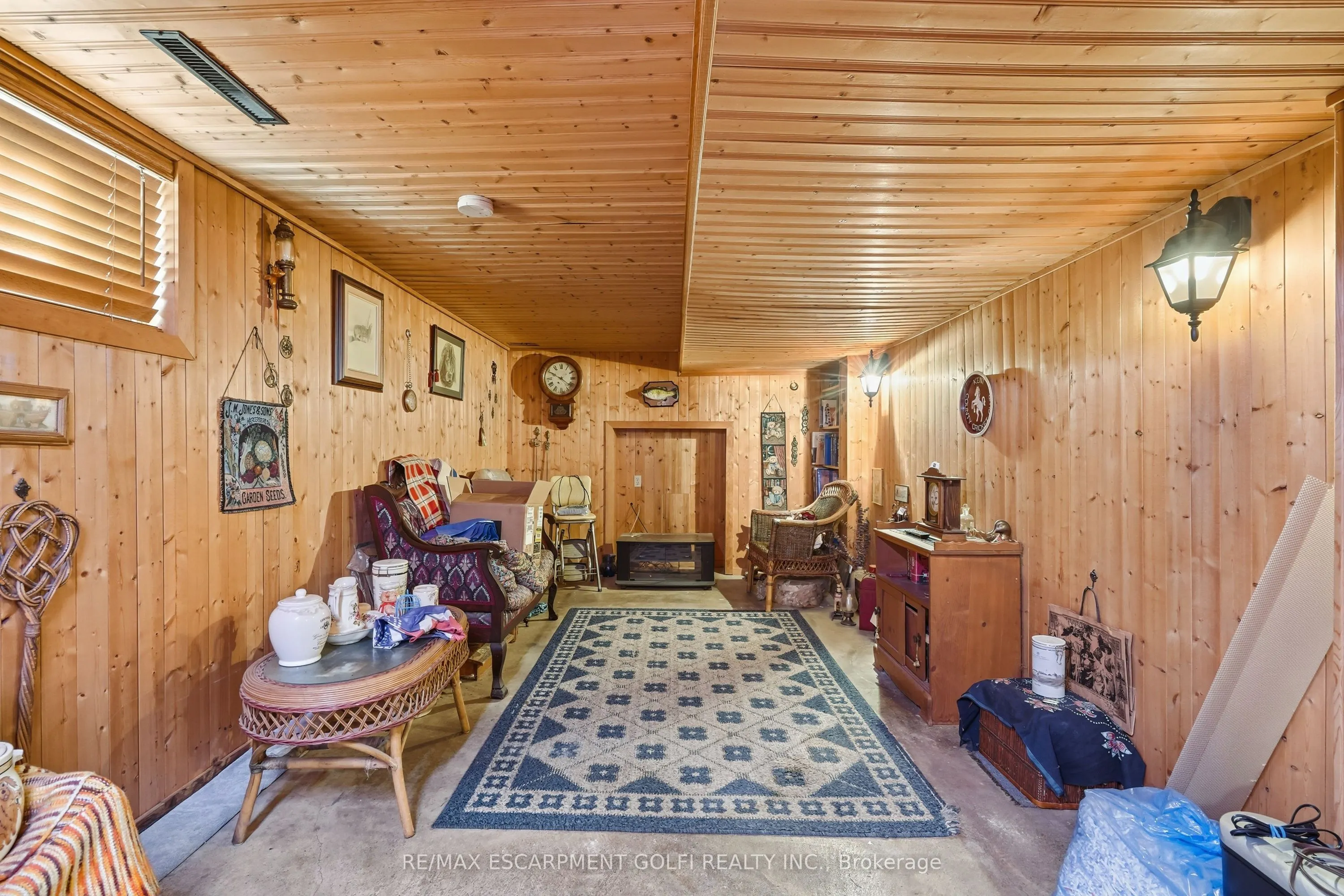 34 Pinecrest Avenue