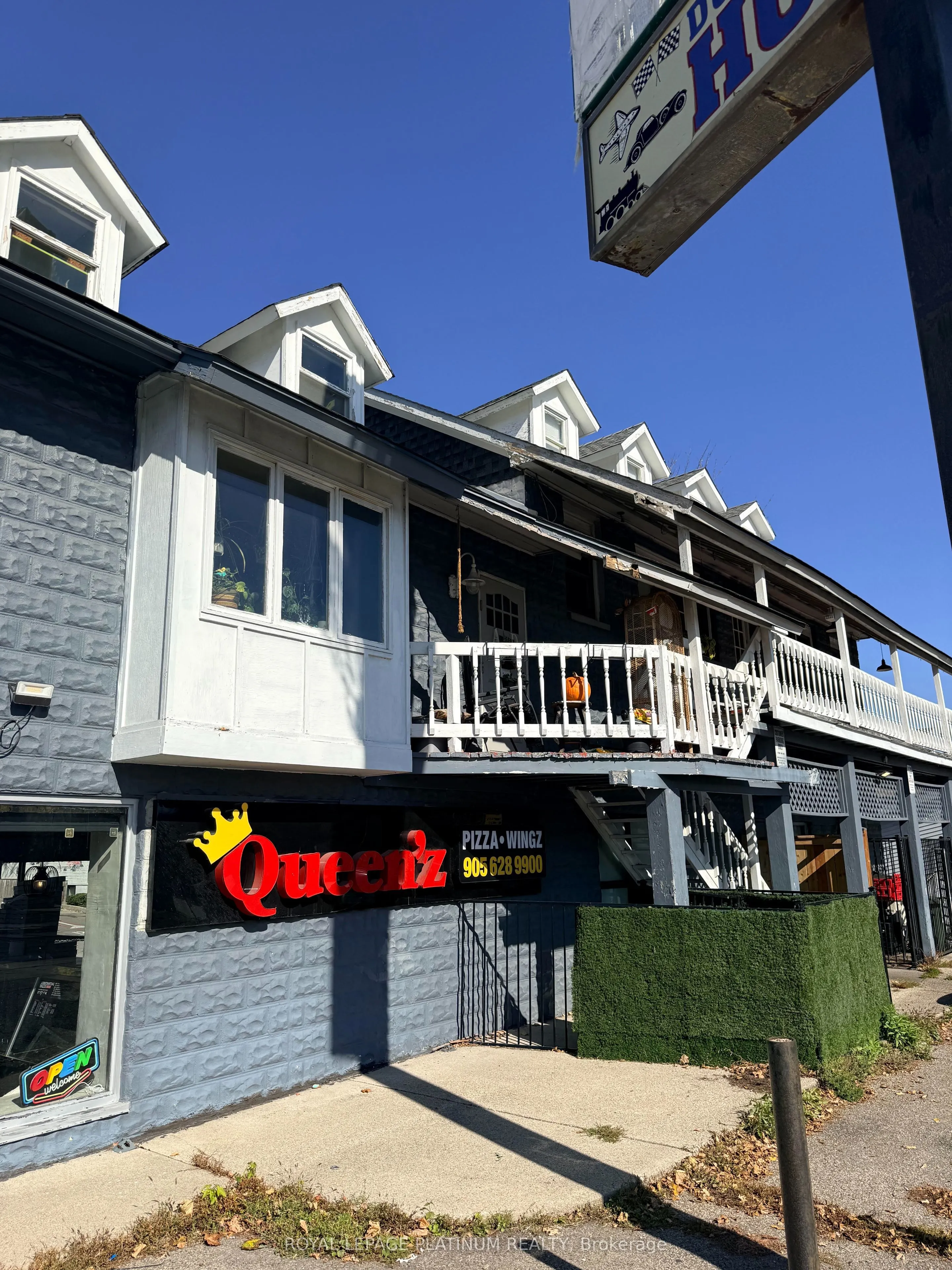 72 King Street E