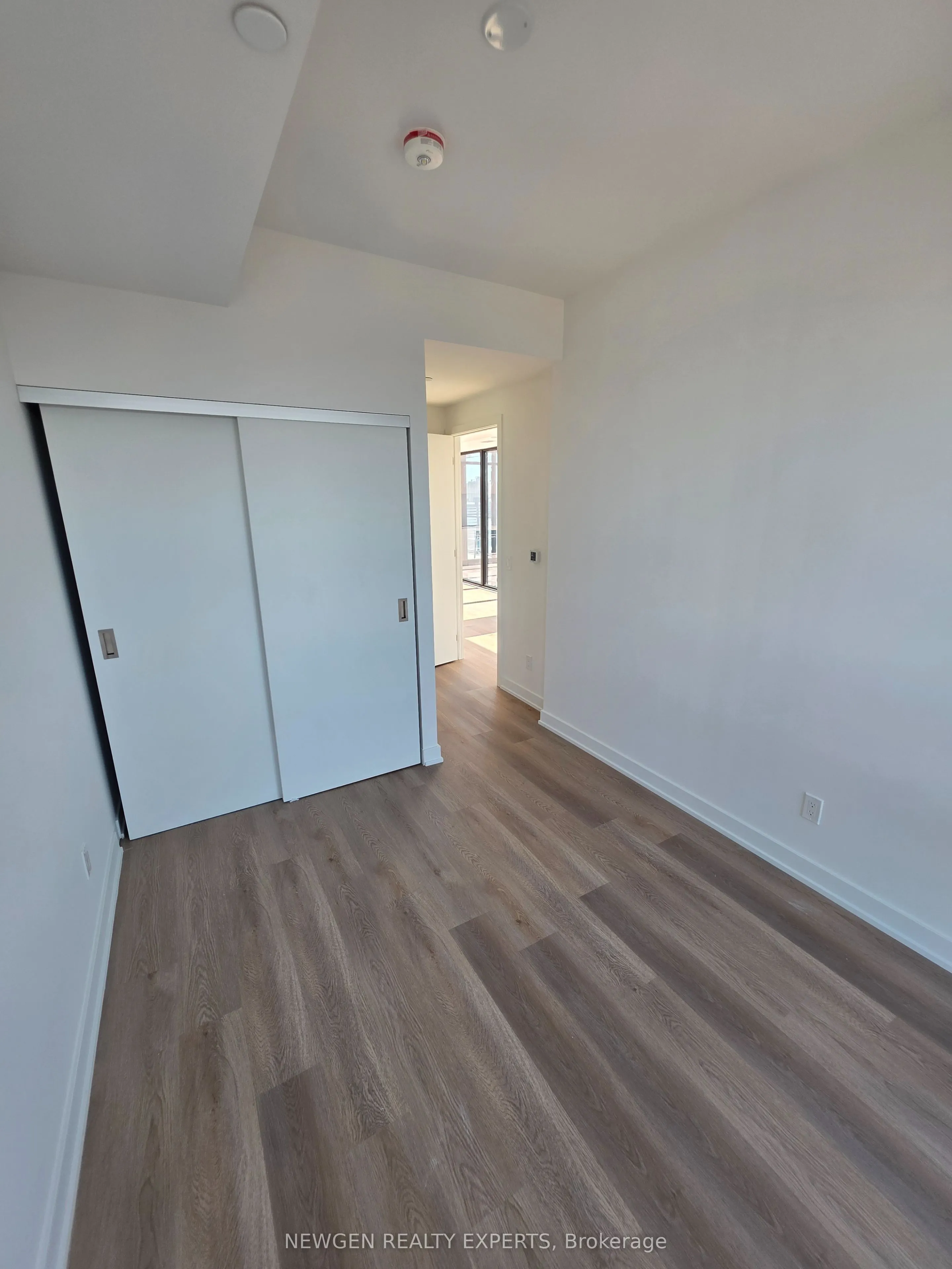 91 John Street N #1606