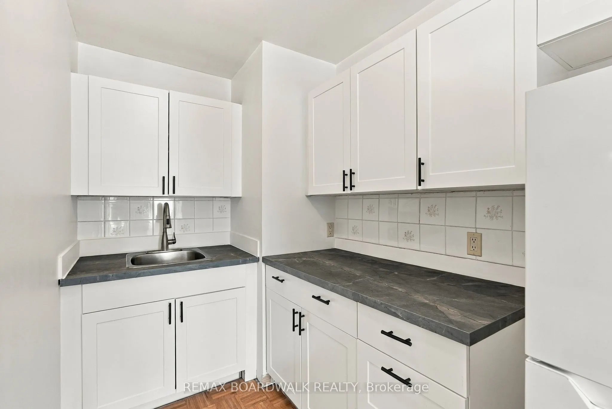 1490 Heron Road #204