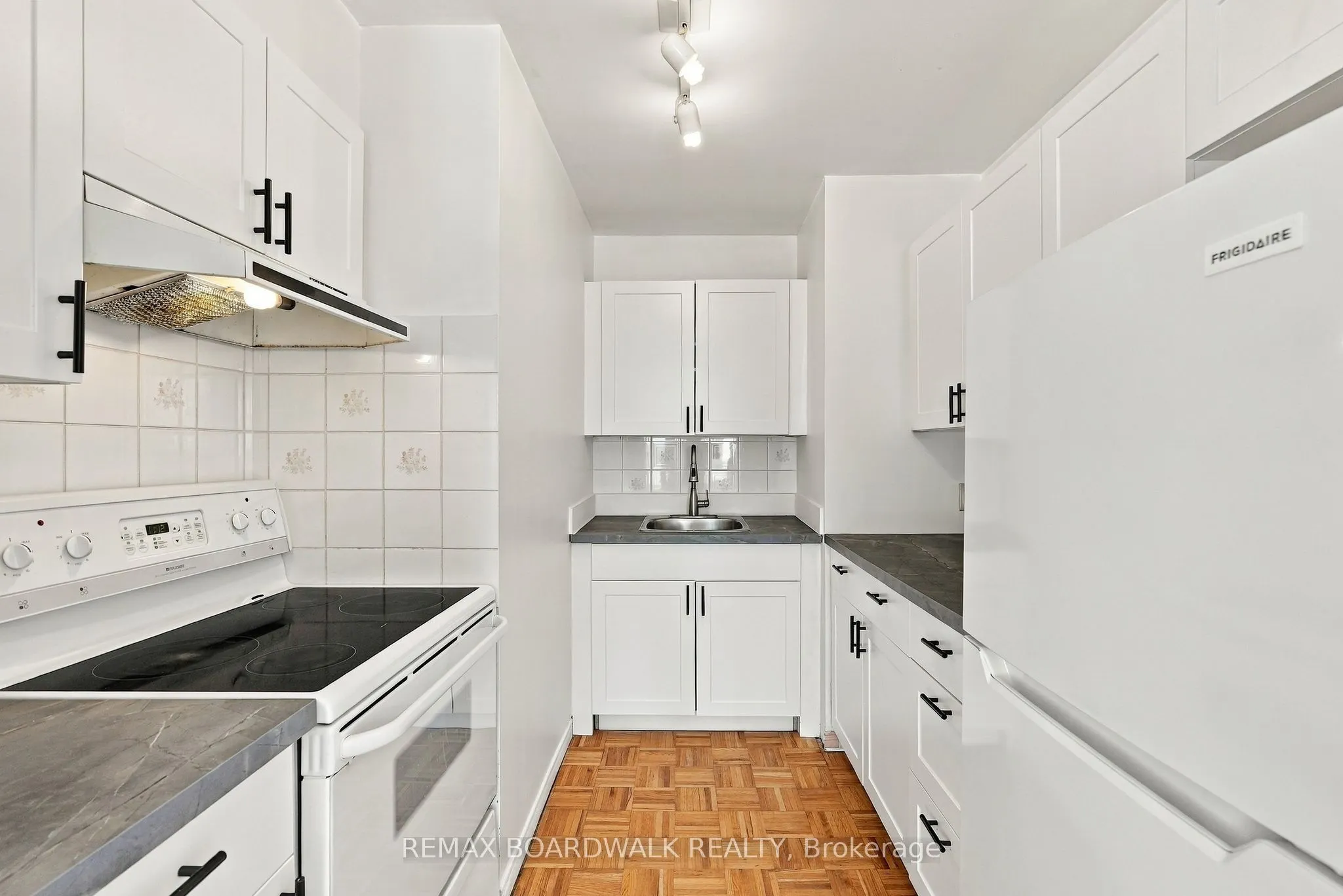 1490 Heron Road #204