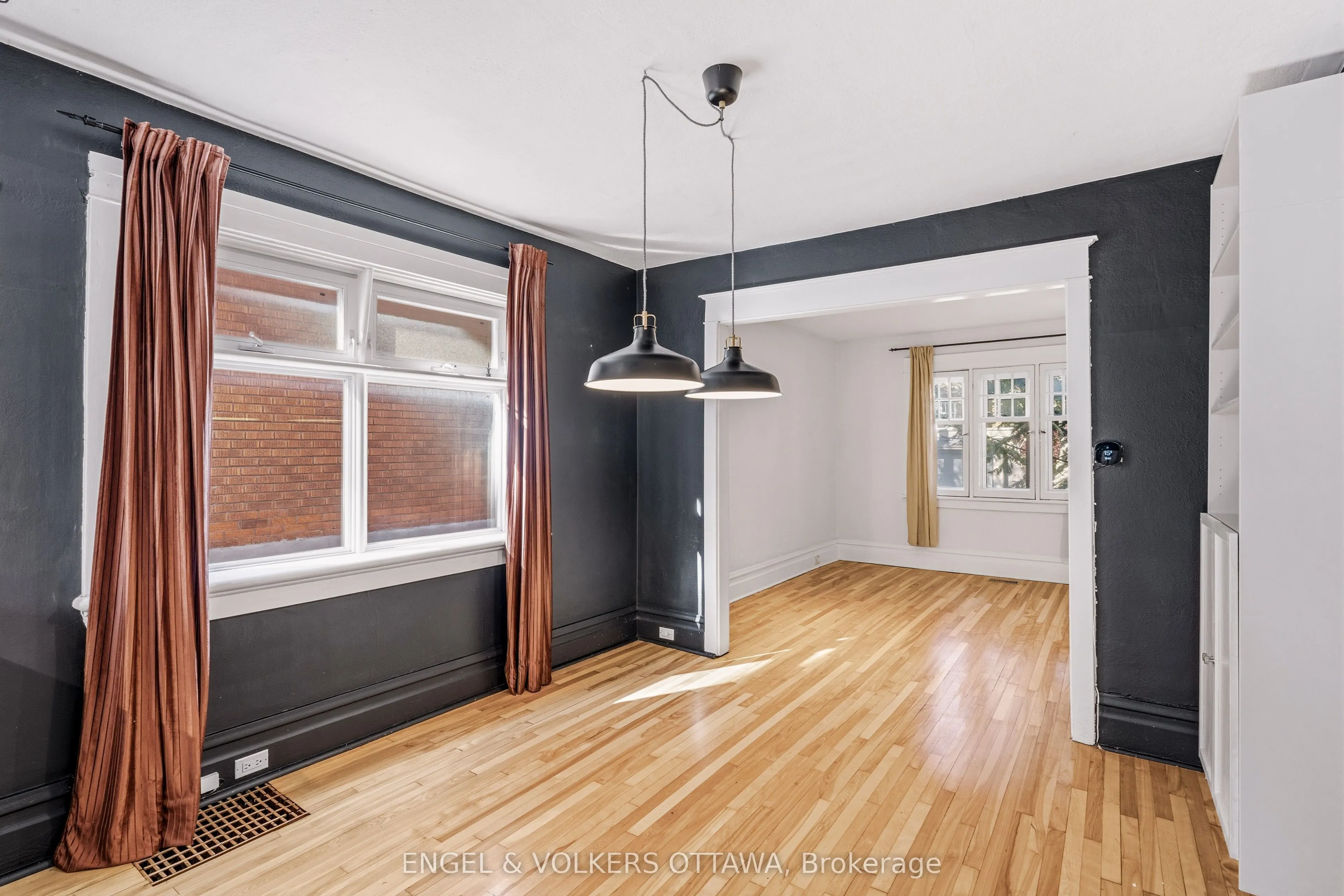 12 CLAREY Avenue