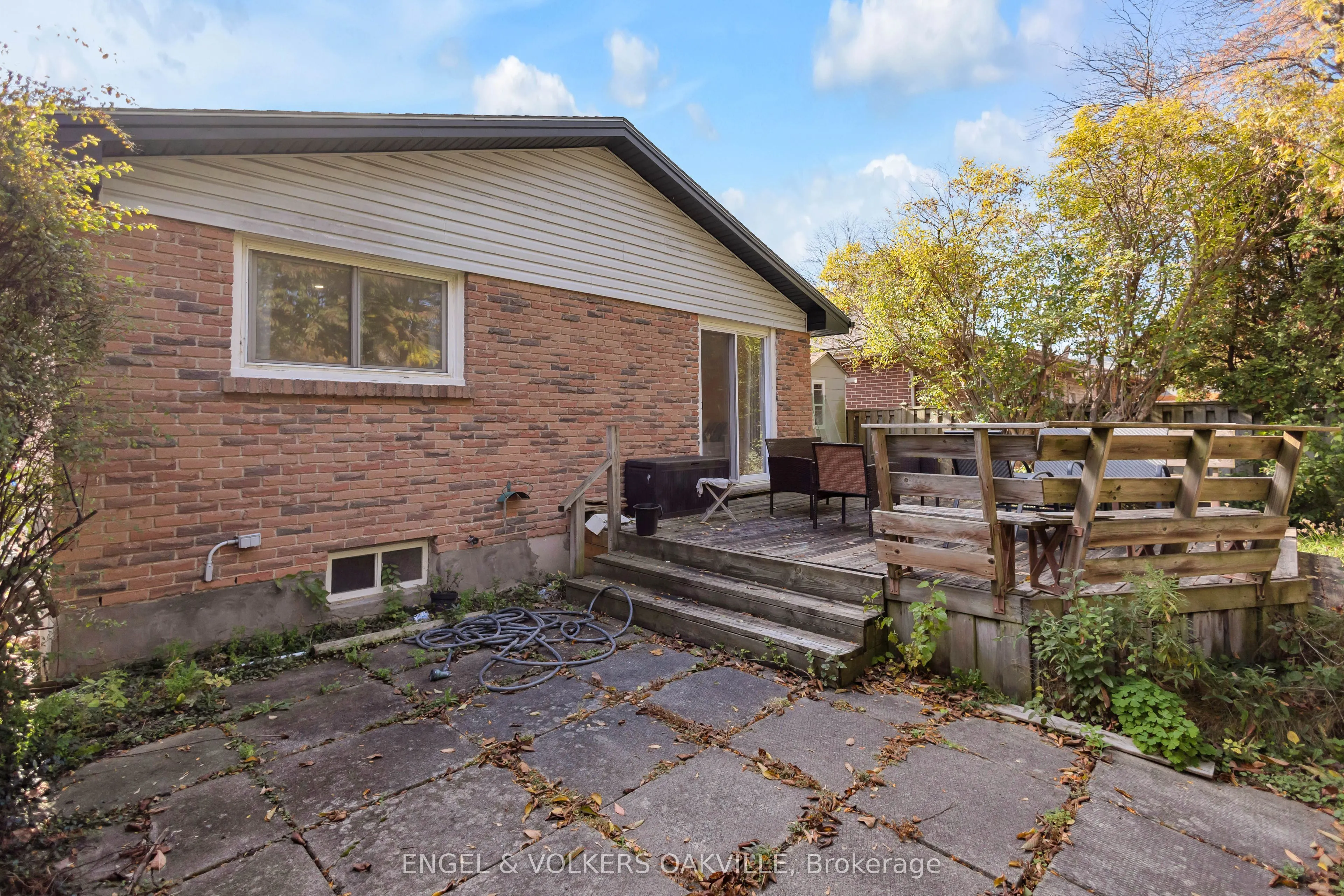 25 Hines Crescent