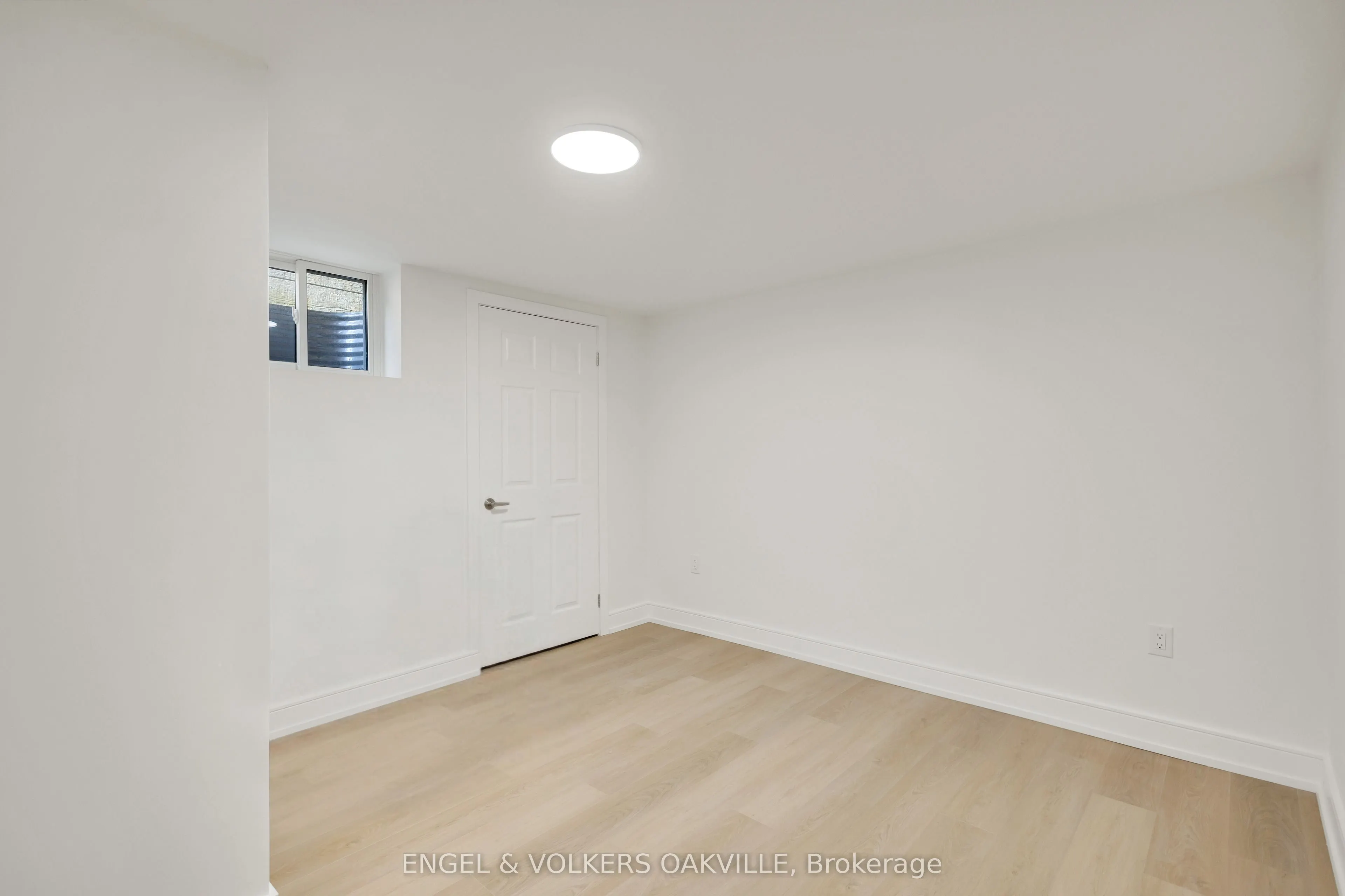 25 Hines Crescent