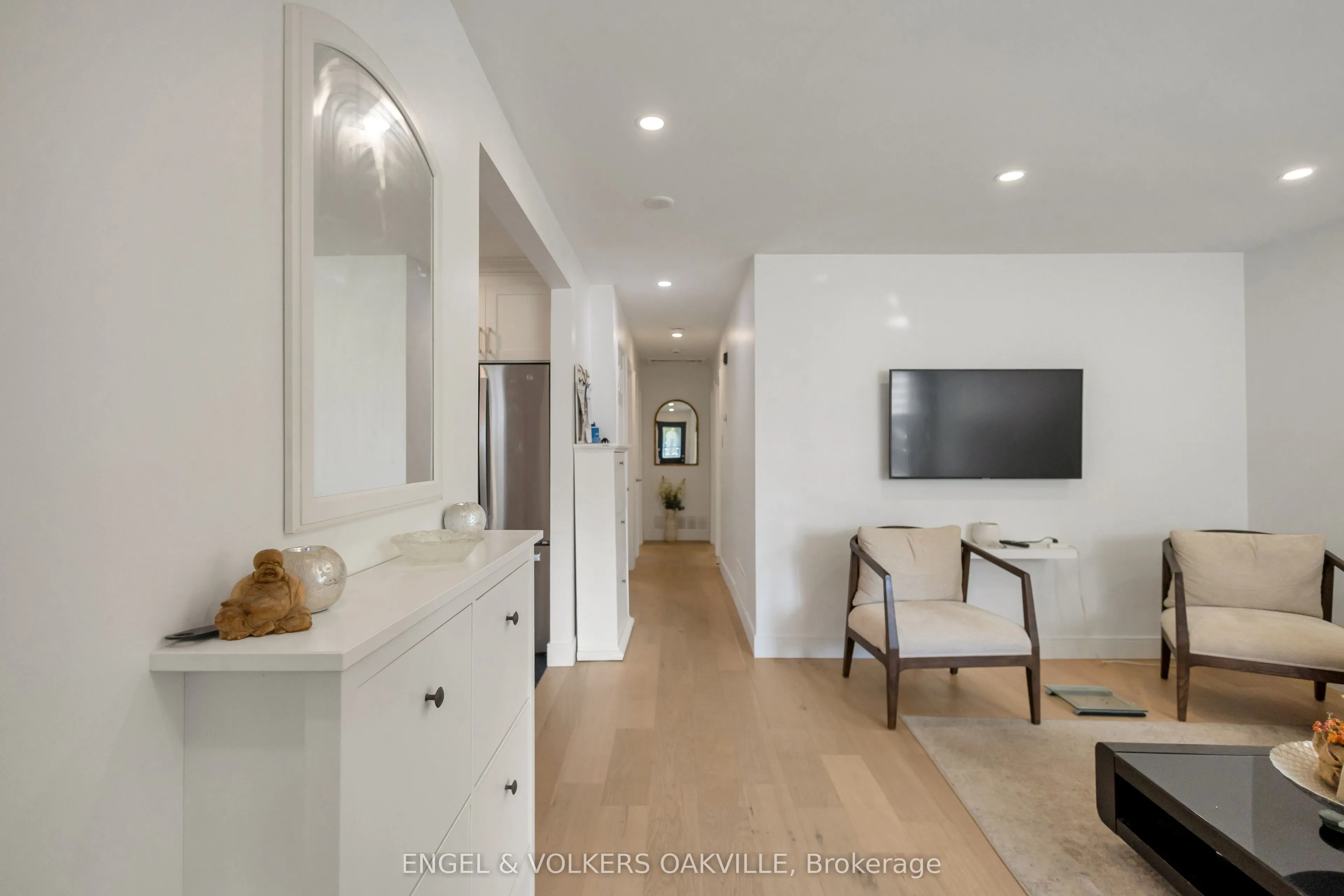 25 Hines Crescent