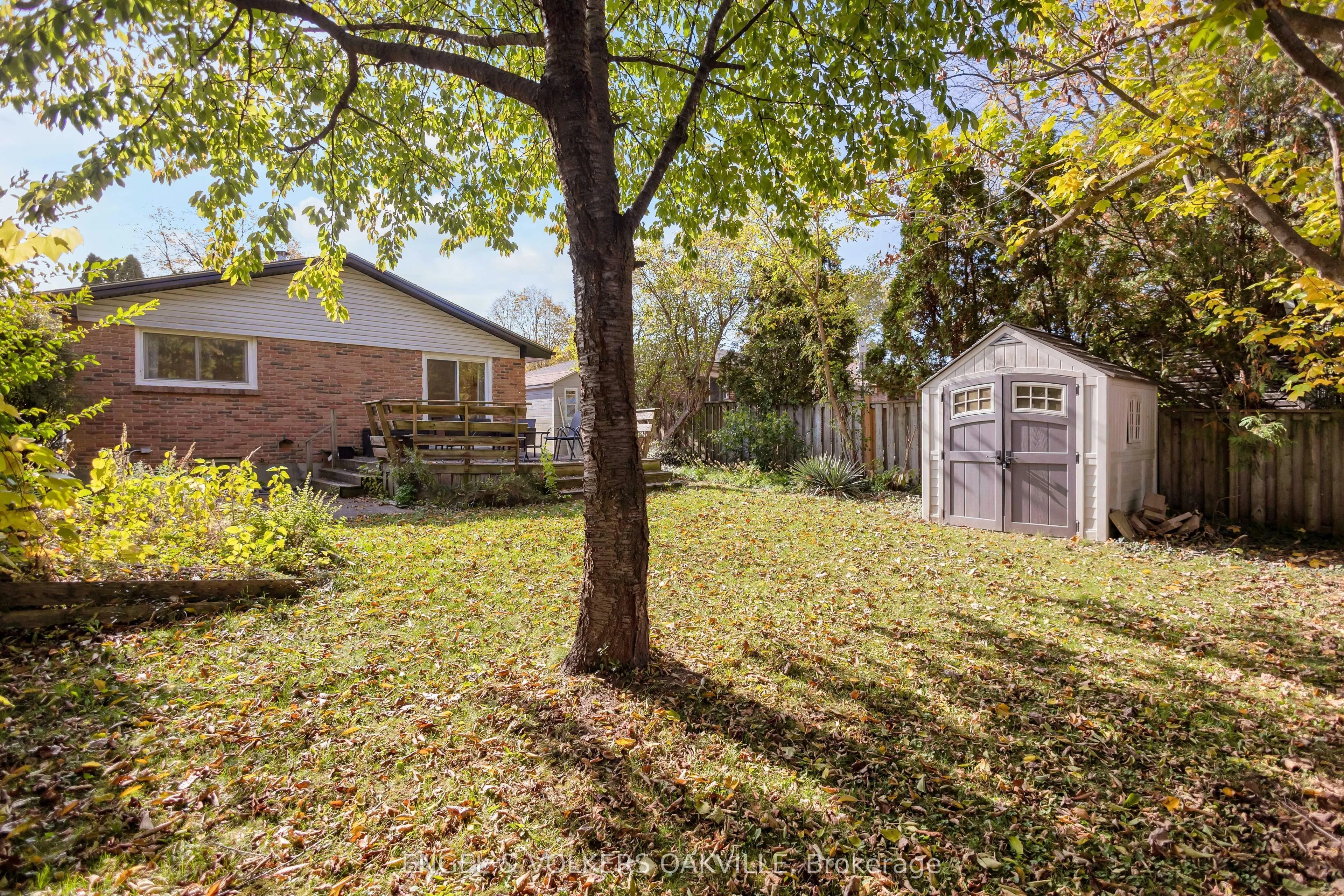 25 Hines Crescent