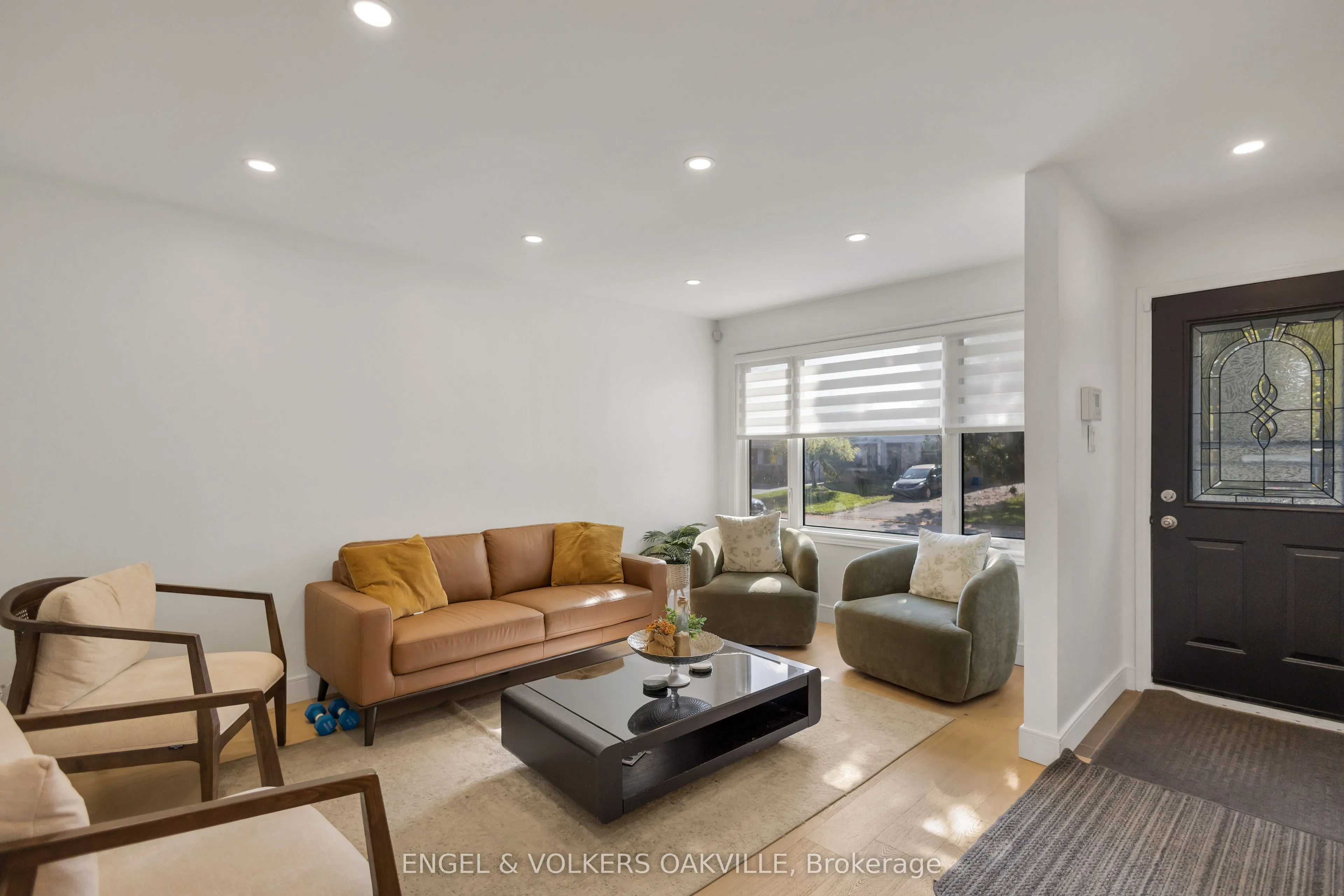 25 Hines Crescent