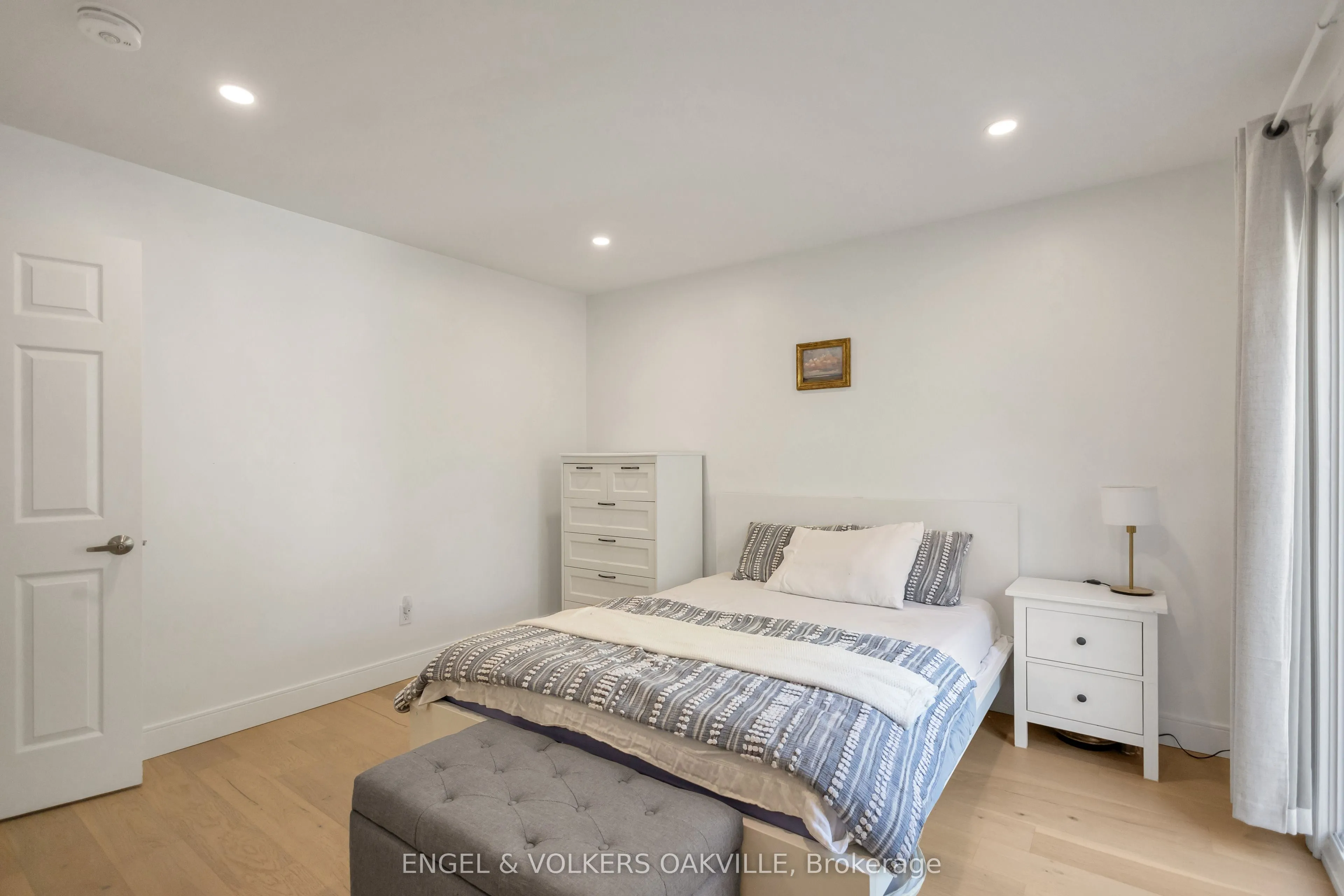 25 Hines Crescent
