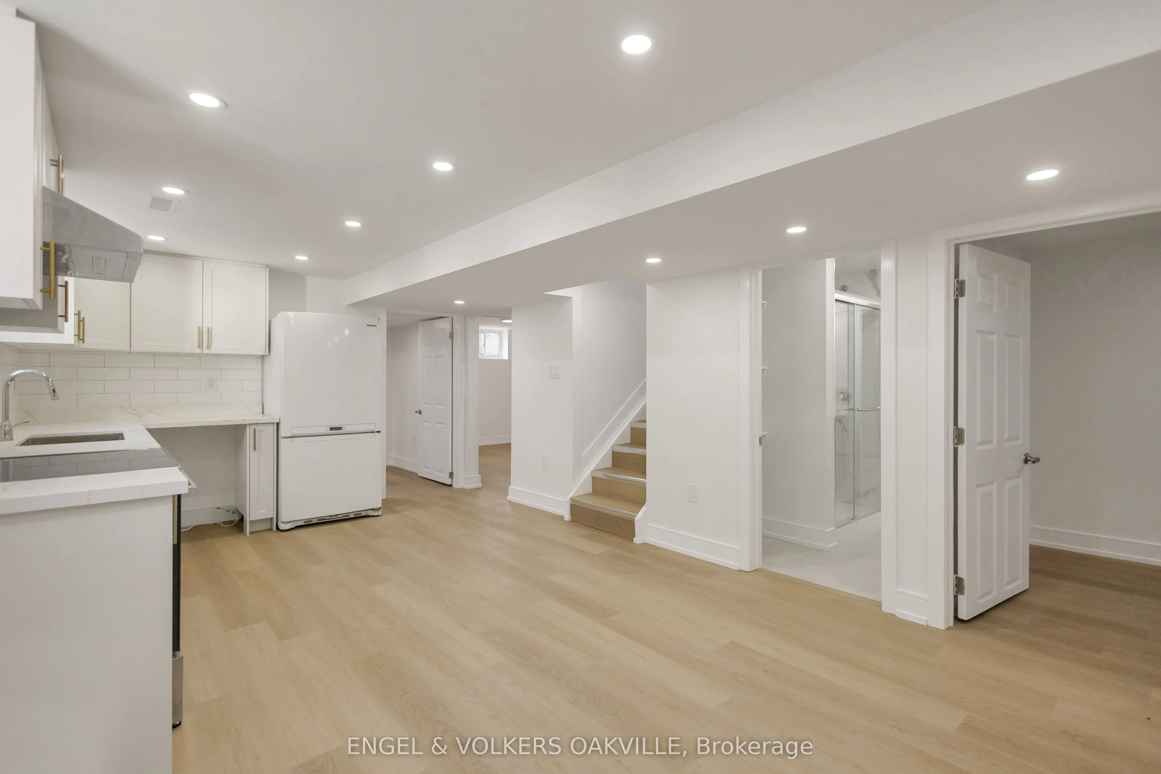 25 Hines Crescent