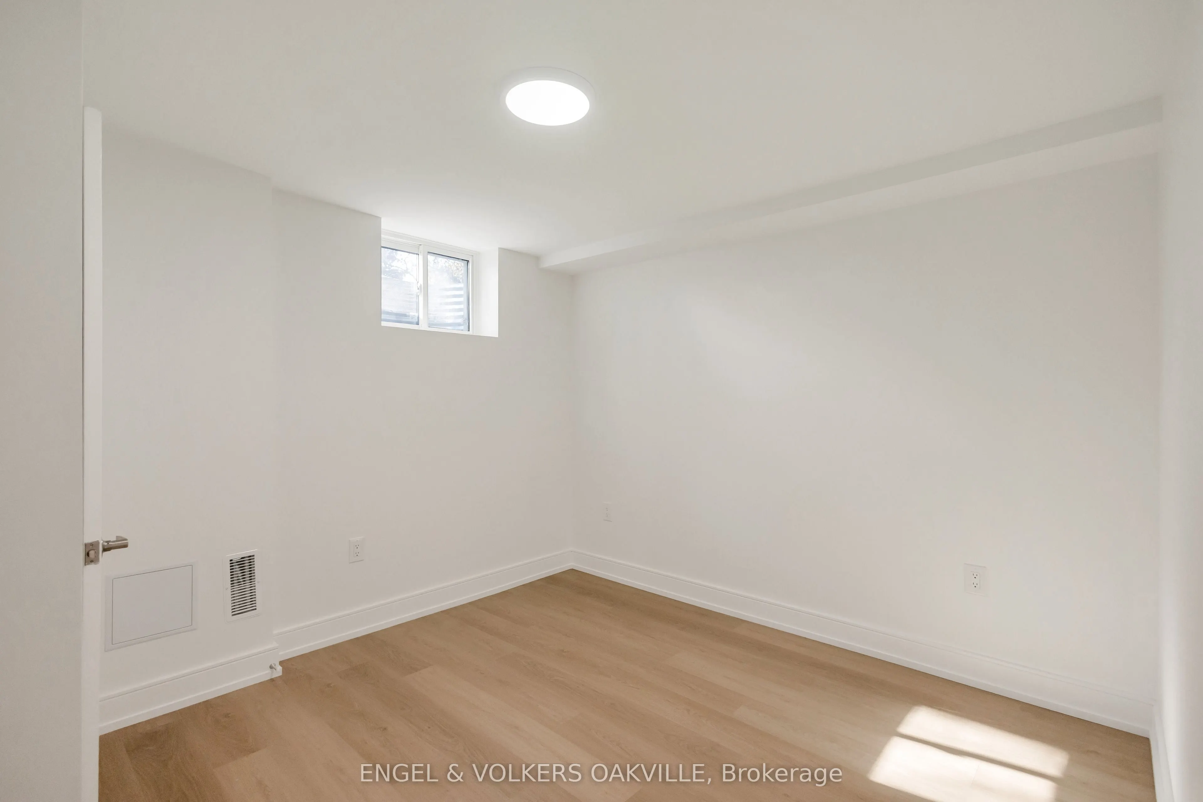 25 Hines Crescent