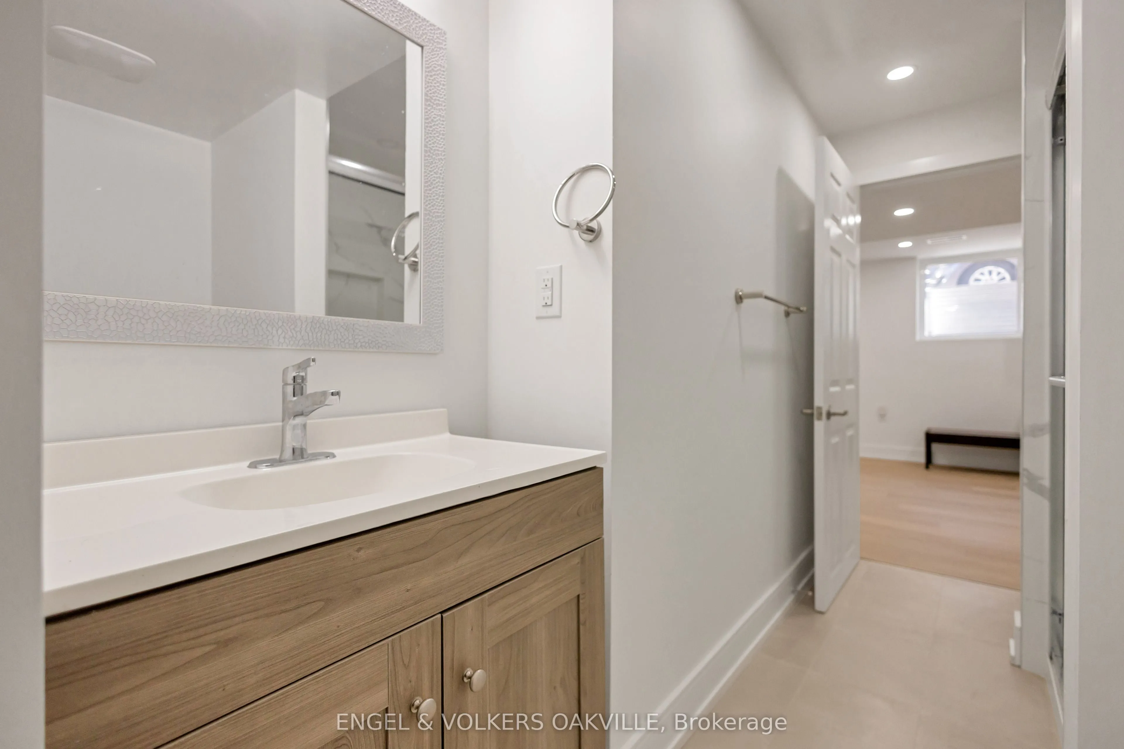 25 Hines Crescent