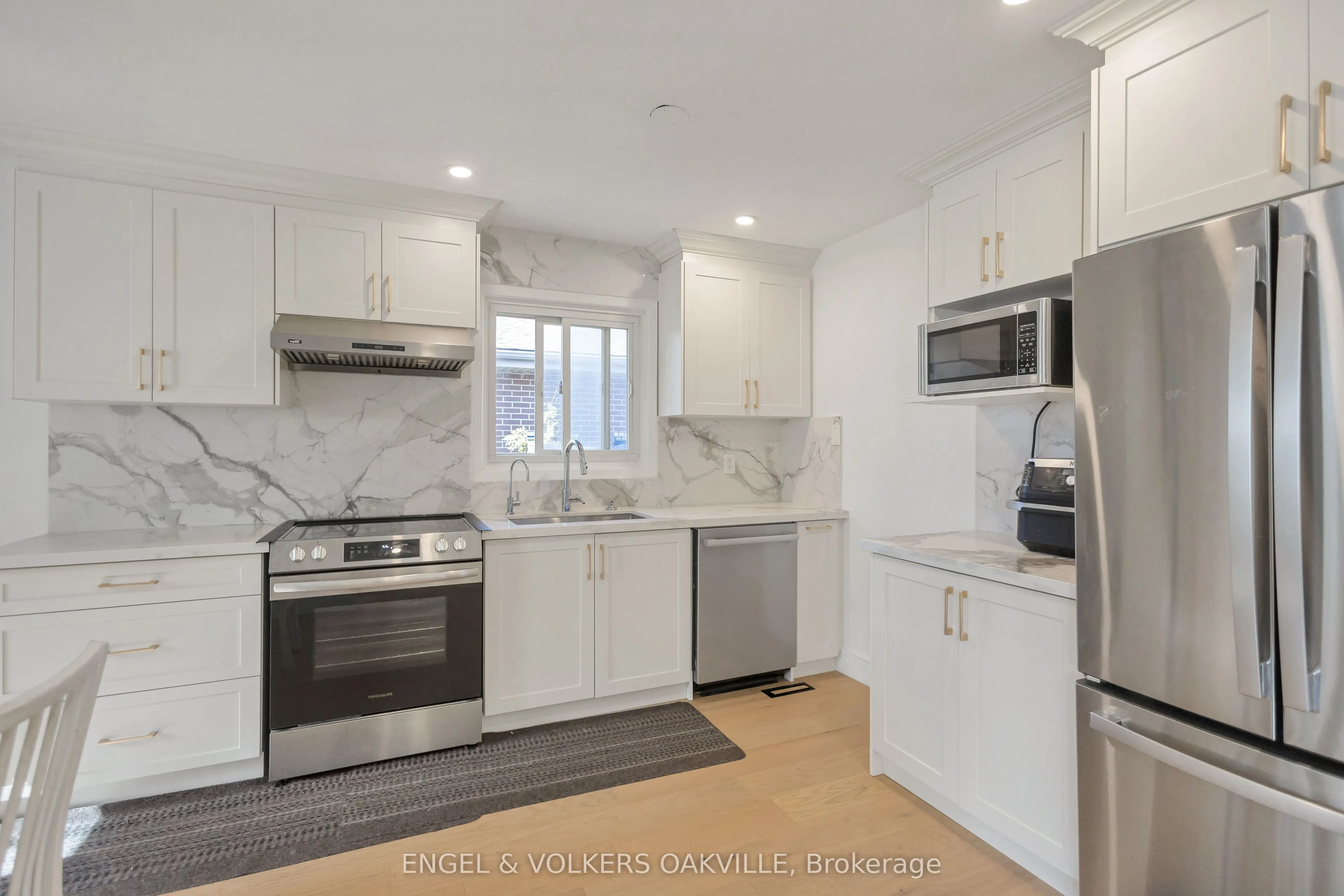 25 Hines Crescent