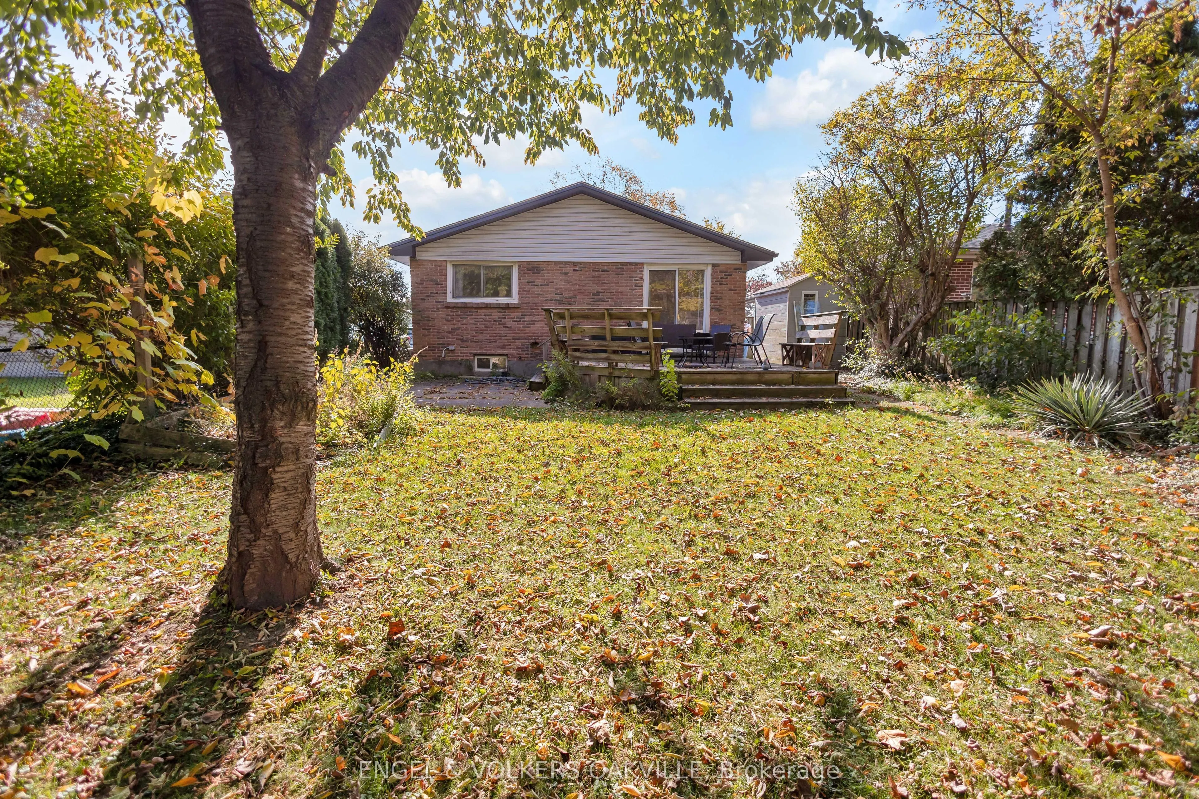 25 Hines Crescent