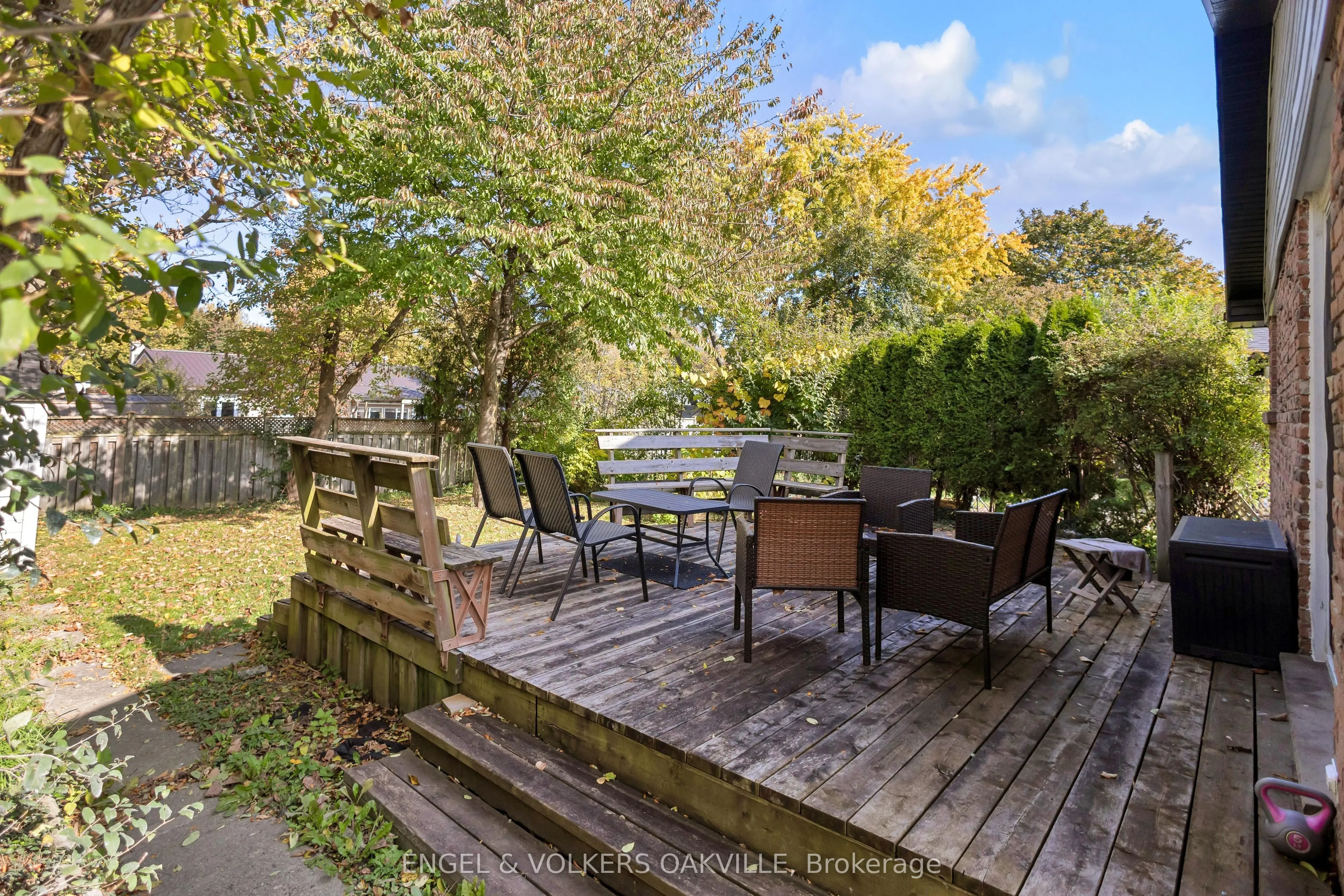 25 Hines Crescent
