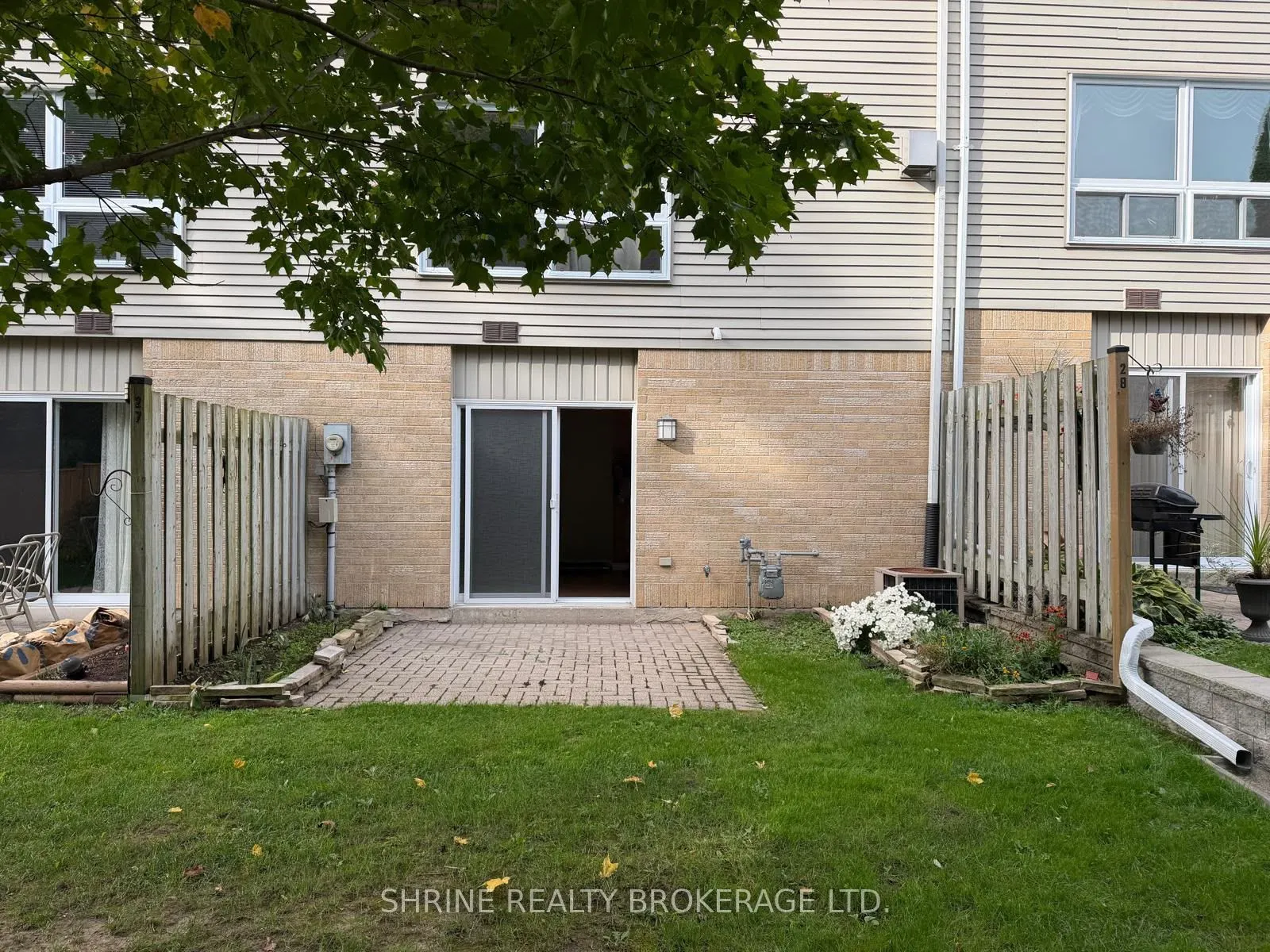 536 Third Street #27